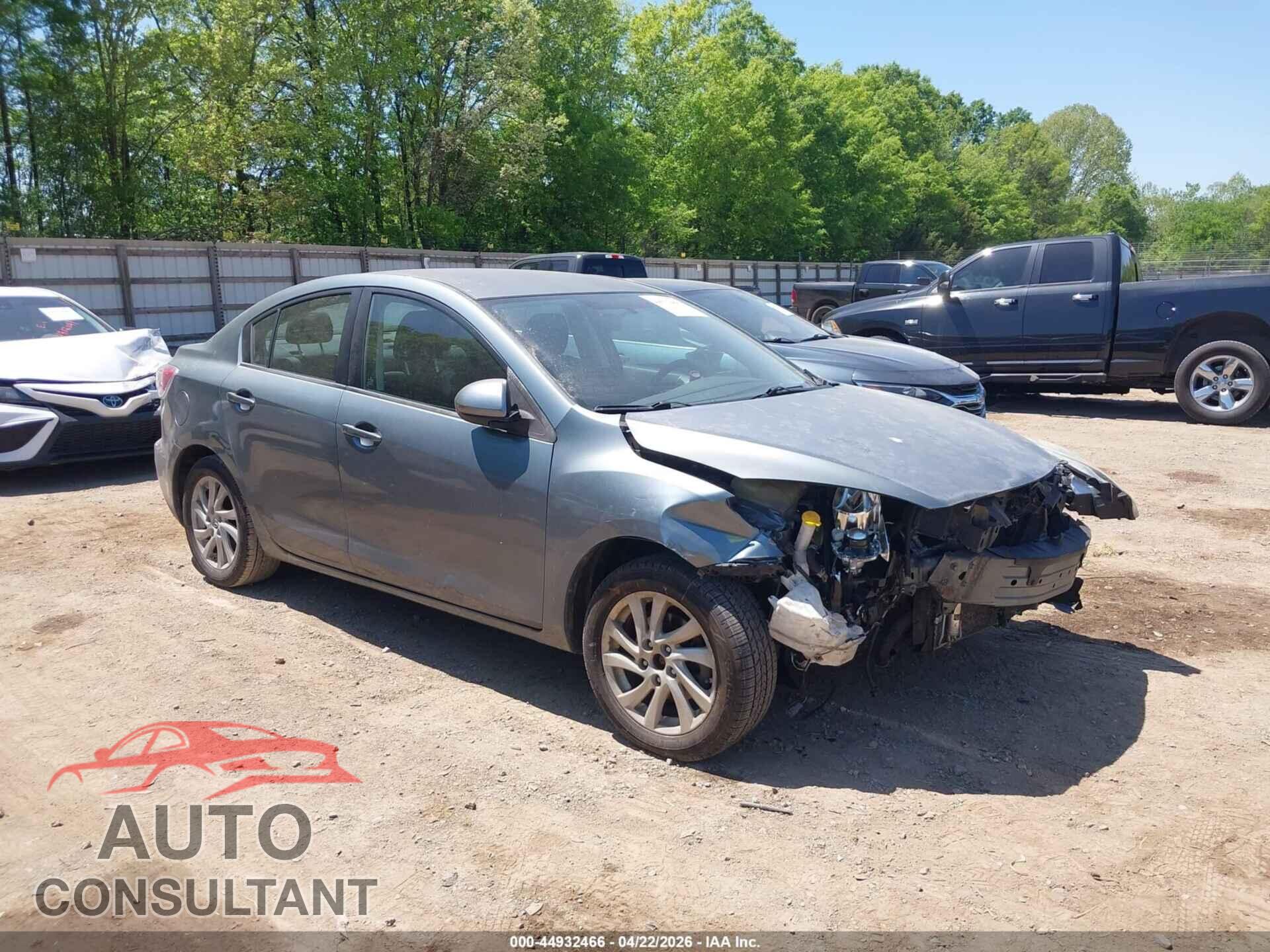 MAZDA MAZDA3 2012 - JM1BL1V74C1530885