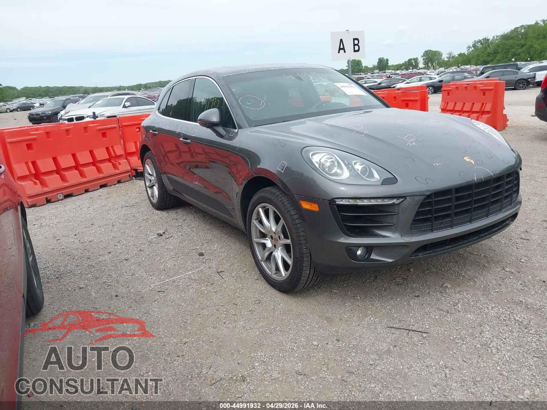 PORSCHE MACAN 2016 - WP1AB2A56GLB42817