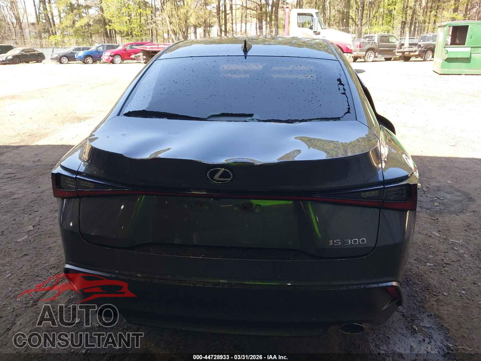 LEXUS IS 300 2021 - JTHCA1D24M5110102