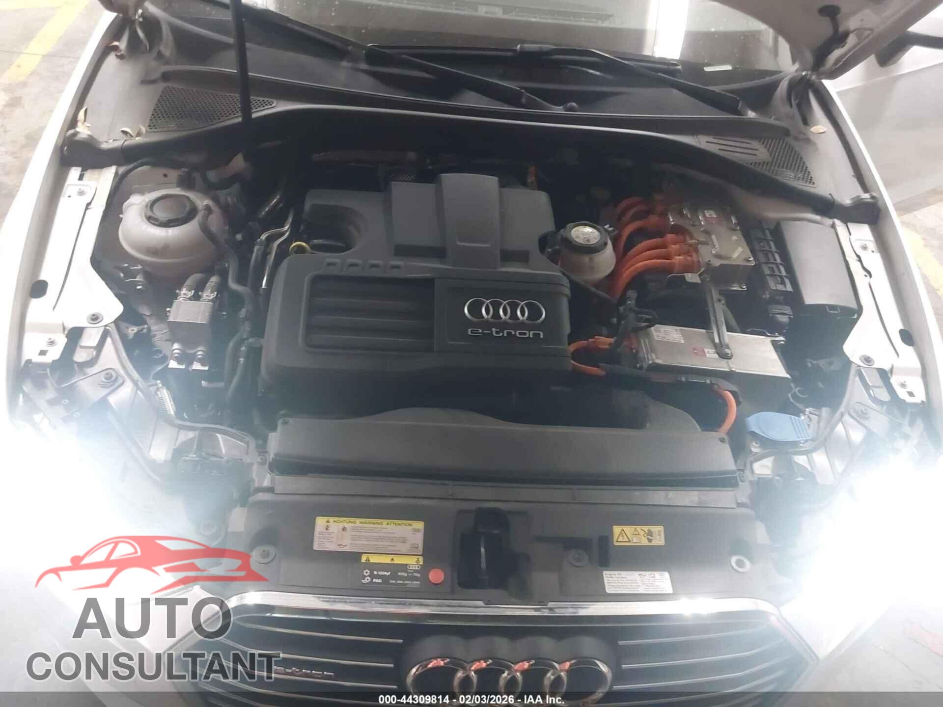 AUDI A3 E-TRON 2018 - WAUTPBFF2JA076800