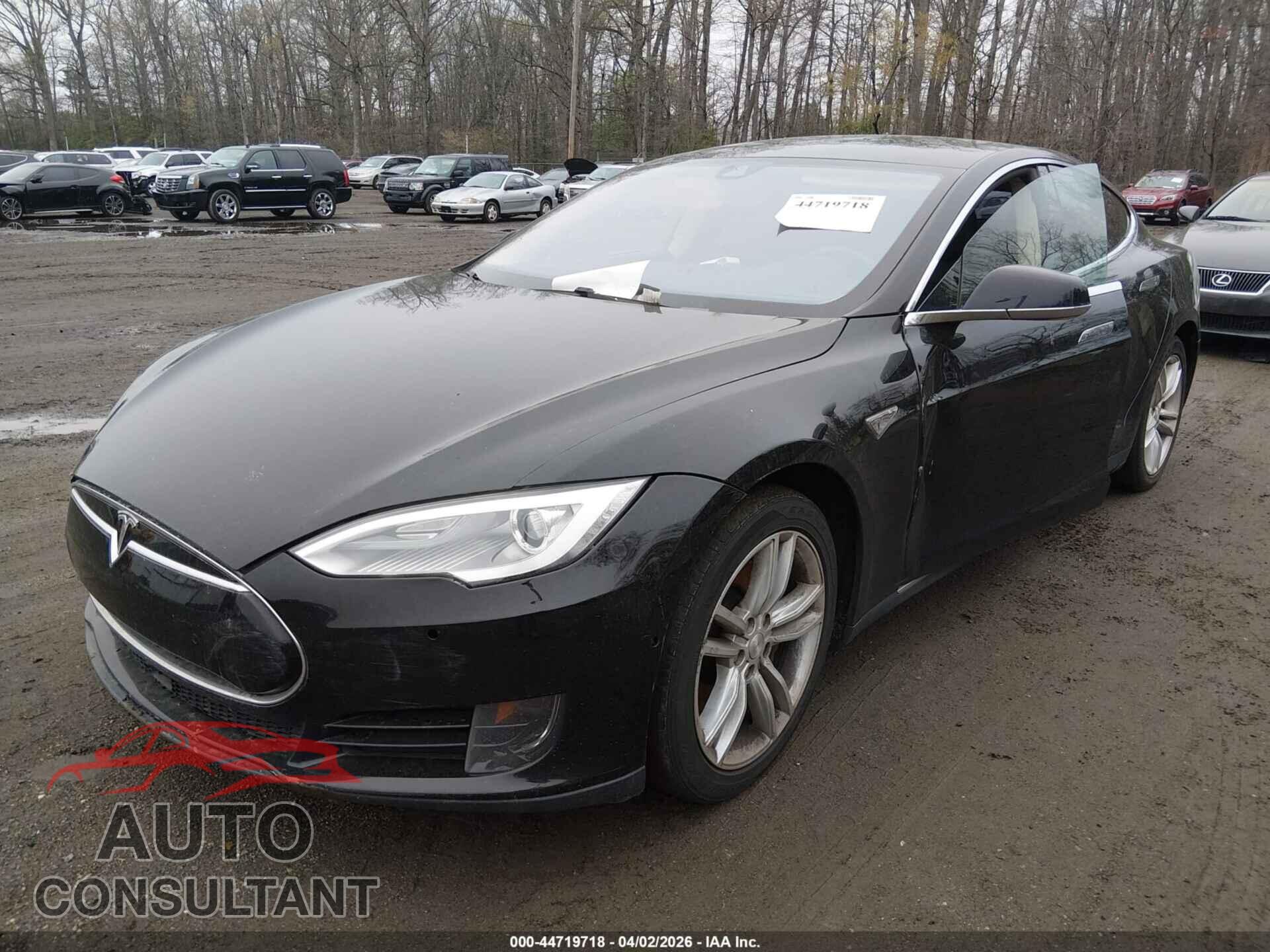 TESLA MODEL S 2014 - 5YJSA1S19EFP52841