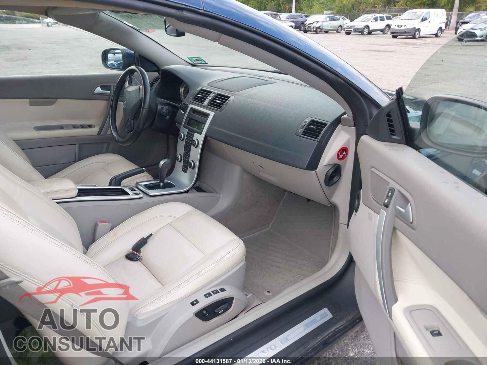 VOLVO C70 2012 - YV1672MC6CJ126068