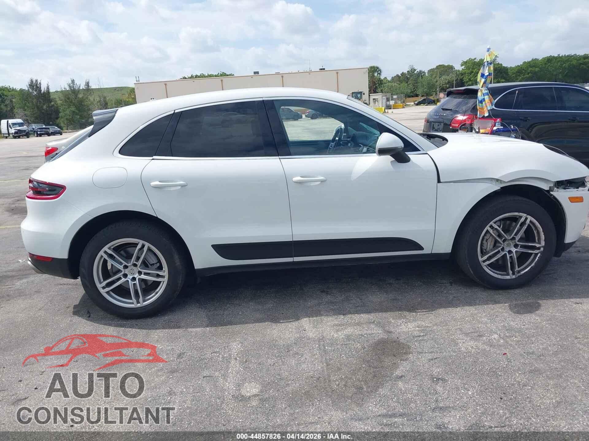 PORSCHE MACAN 2015 - WP1AB2A59FLB52630