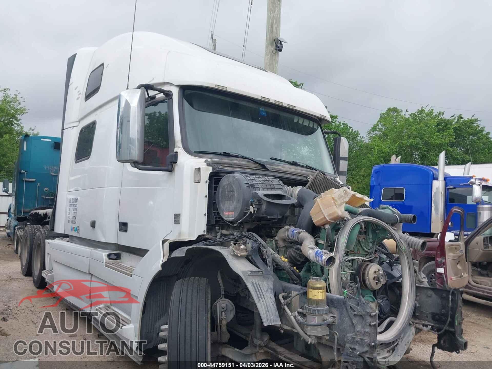 VOLVO VNL 2018 - 4V4NC9EH0JN893554