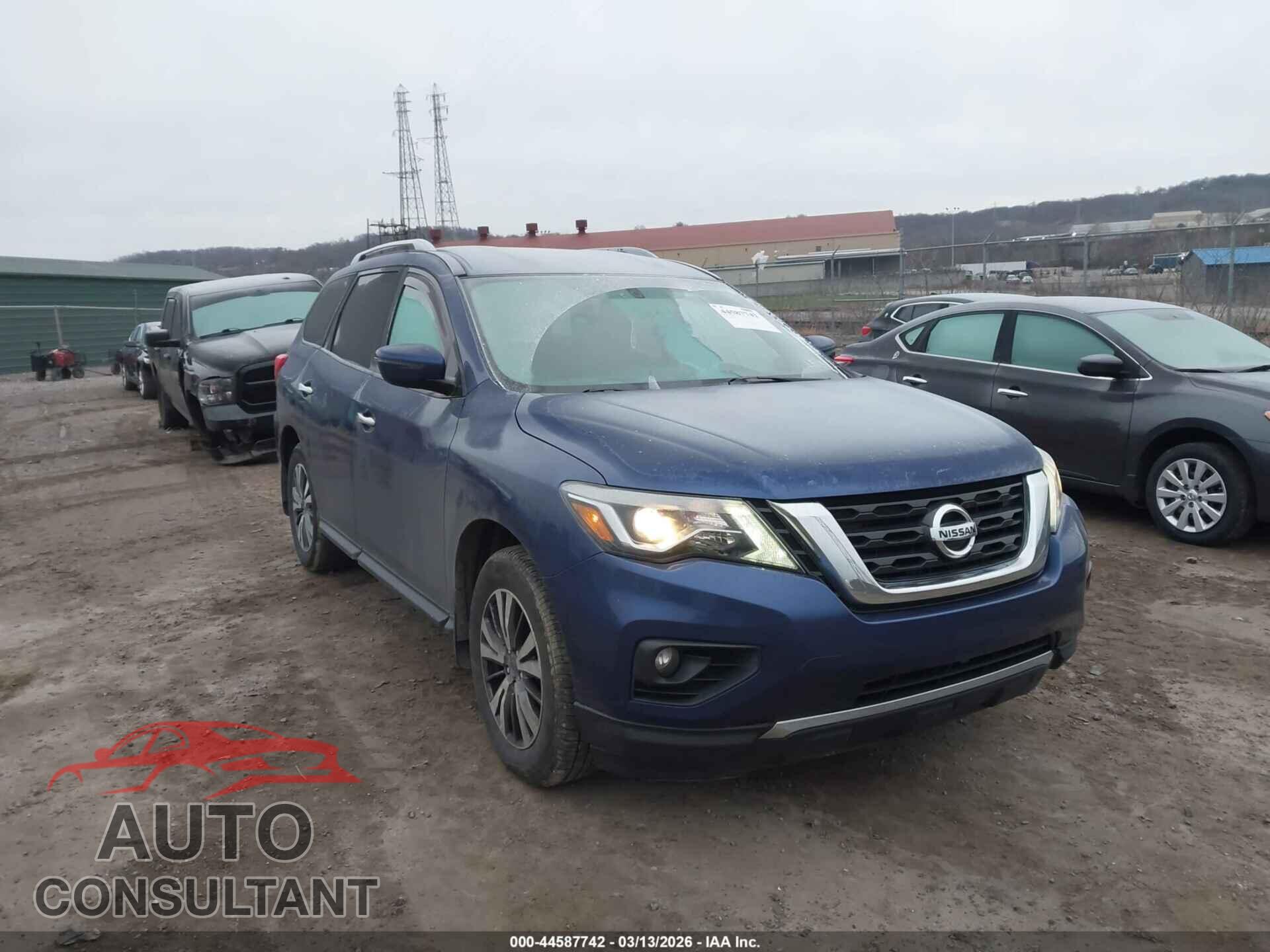 NISSAN PATHFINDER 2017 - 5N1DR2MM7HC635237