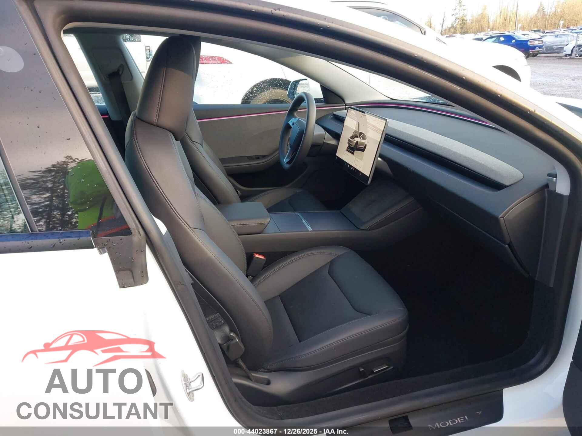 TESLA MODEL 3 2024 - 5YJ3E1EA3RF872905