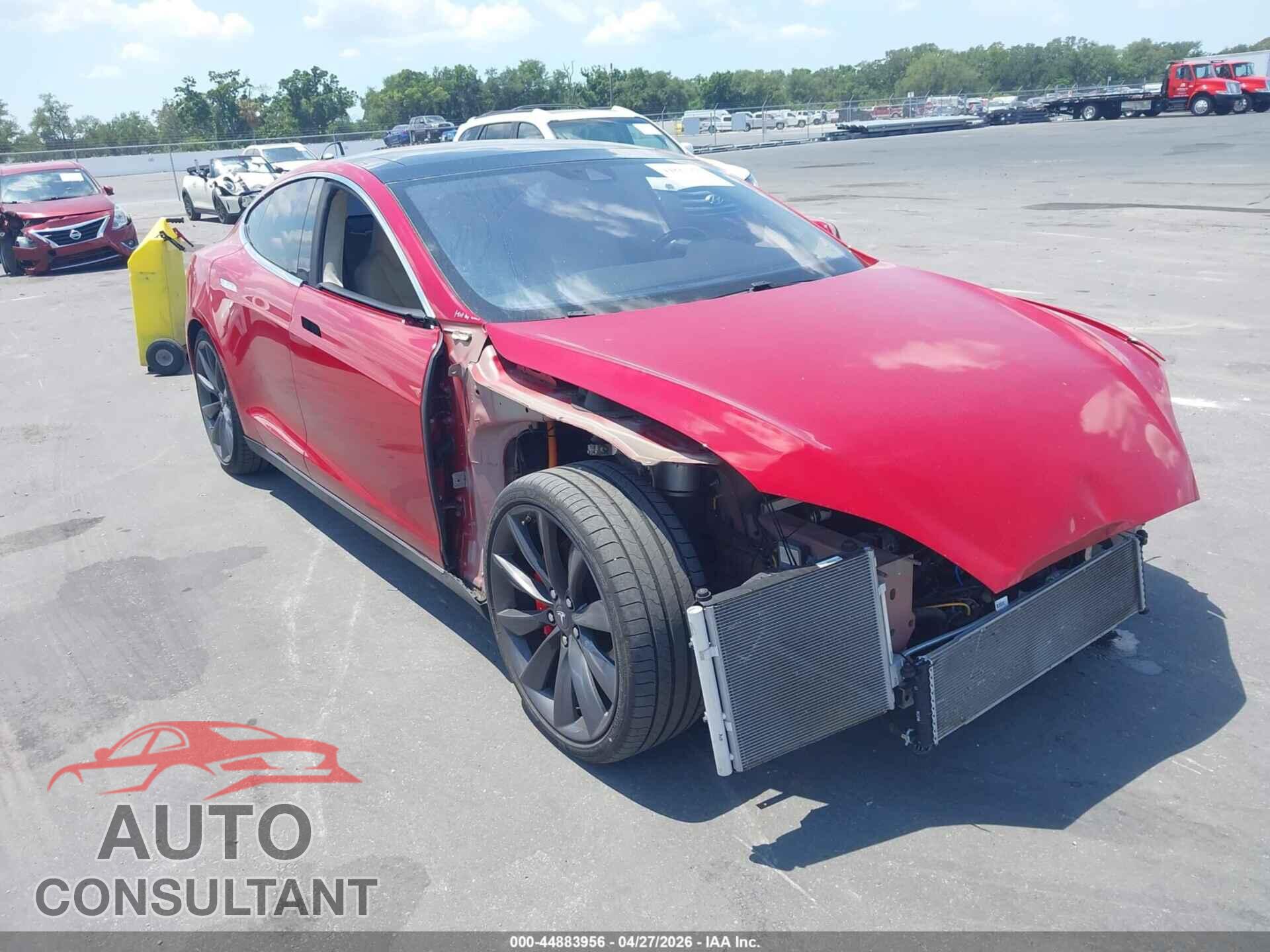 TESLA MODEL S 2015 - 5YJSA1E44FF105867