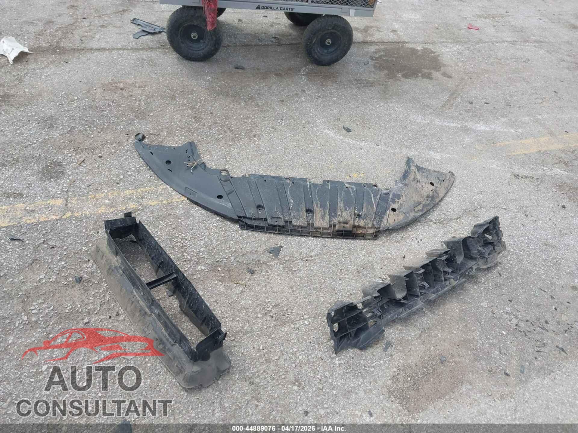 FORD FOCUS 2017 - 1FADP3F2XHL284633