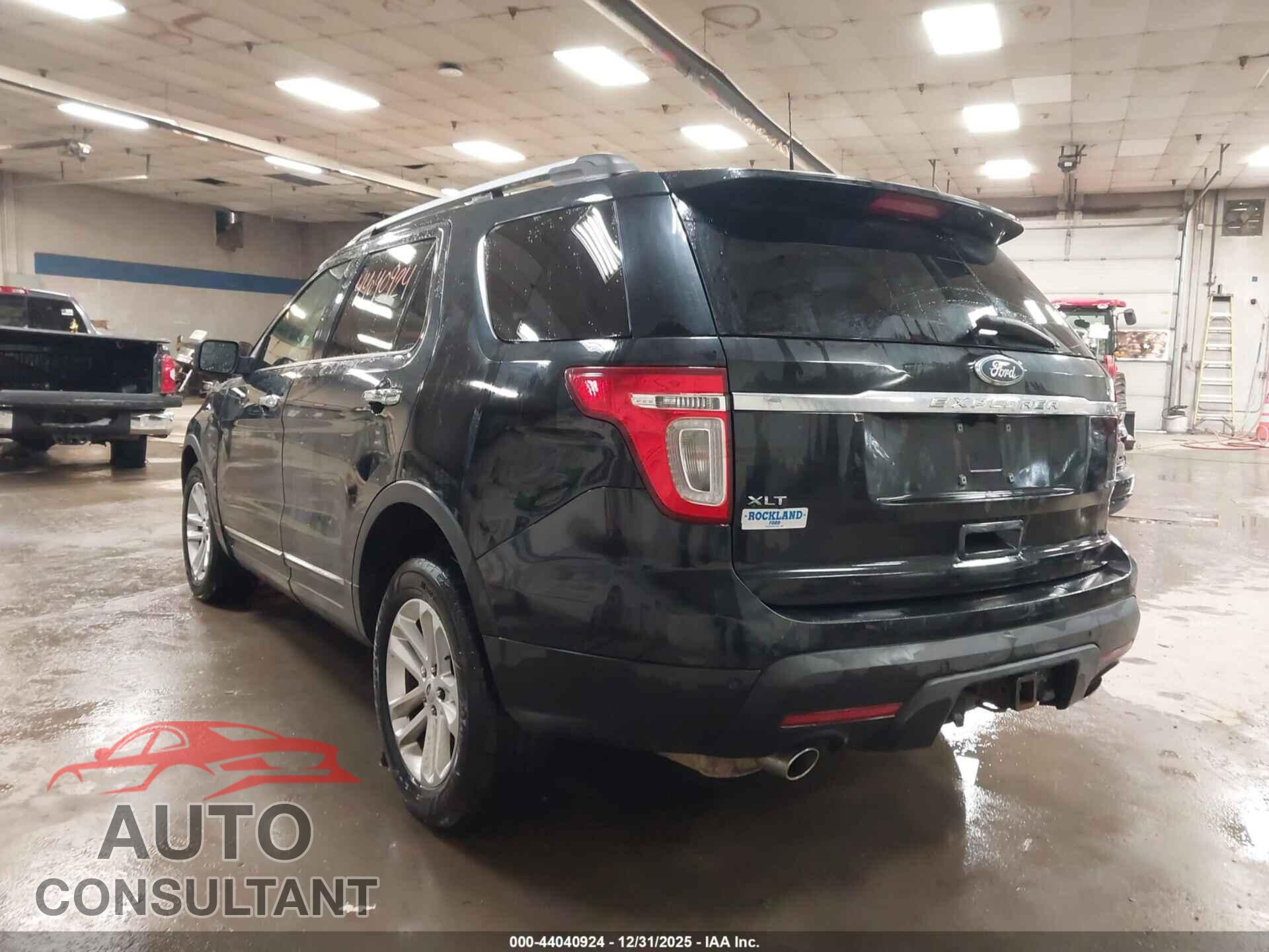 FORD EXPLORER 2011 - 1FMHK8D88BGA19476