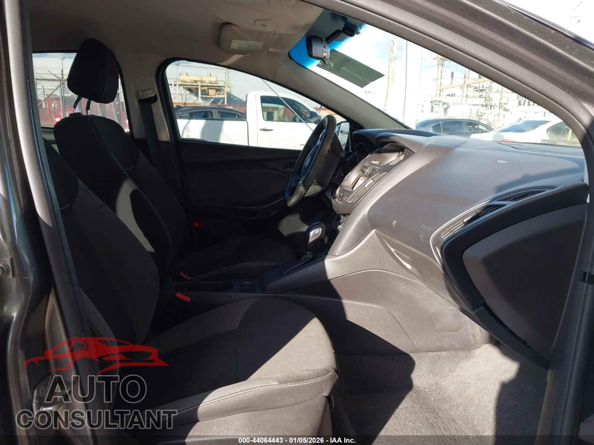 FORD FOCUS 2013 - 1FADP3E21DL350806