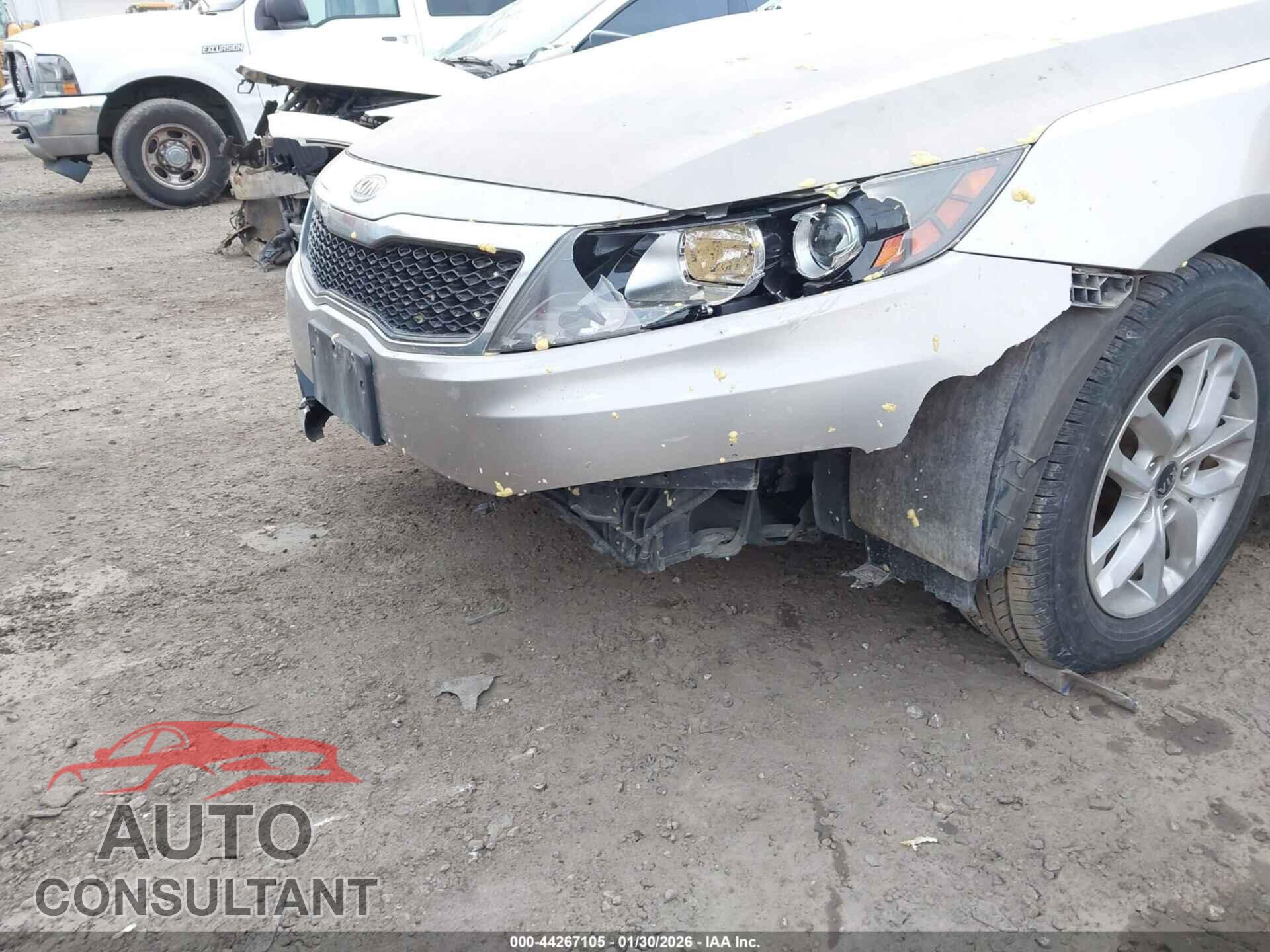 KIA OPTIMA 2011 - KNAGM4A79B5152660