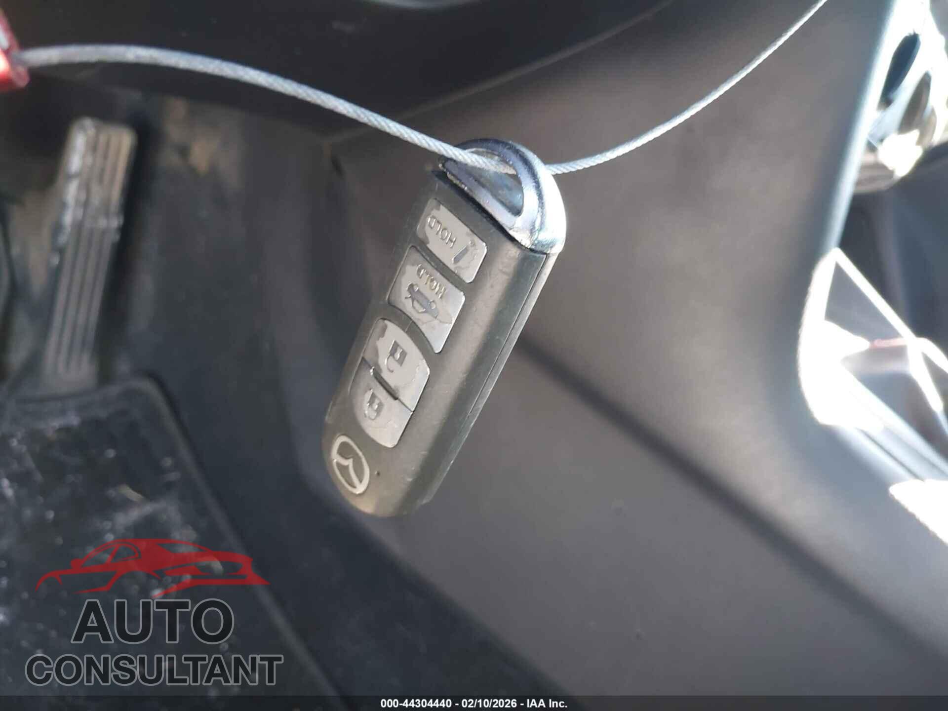 MAZDA MAZDA3 2014 - JM1BM1V76E1131833