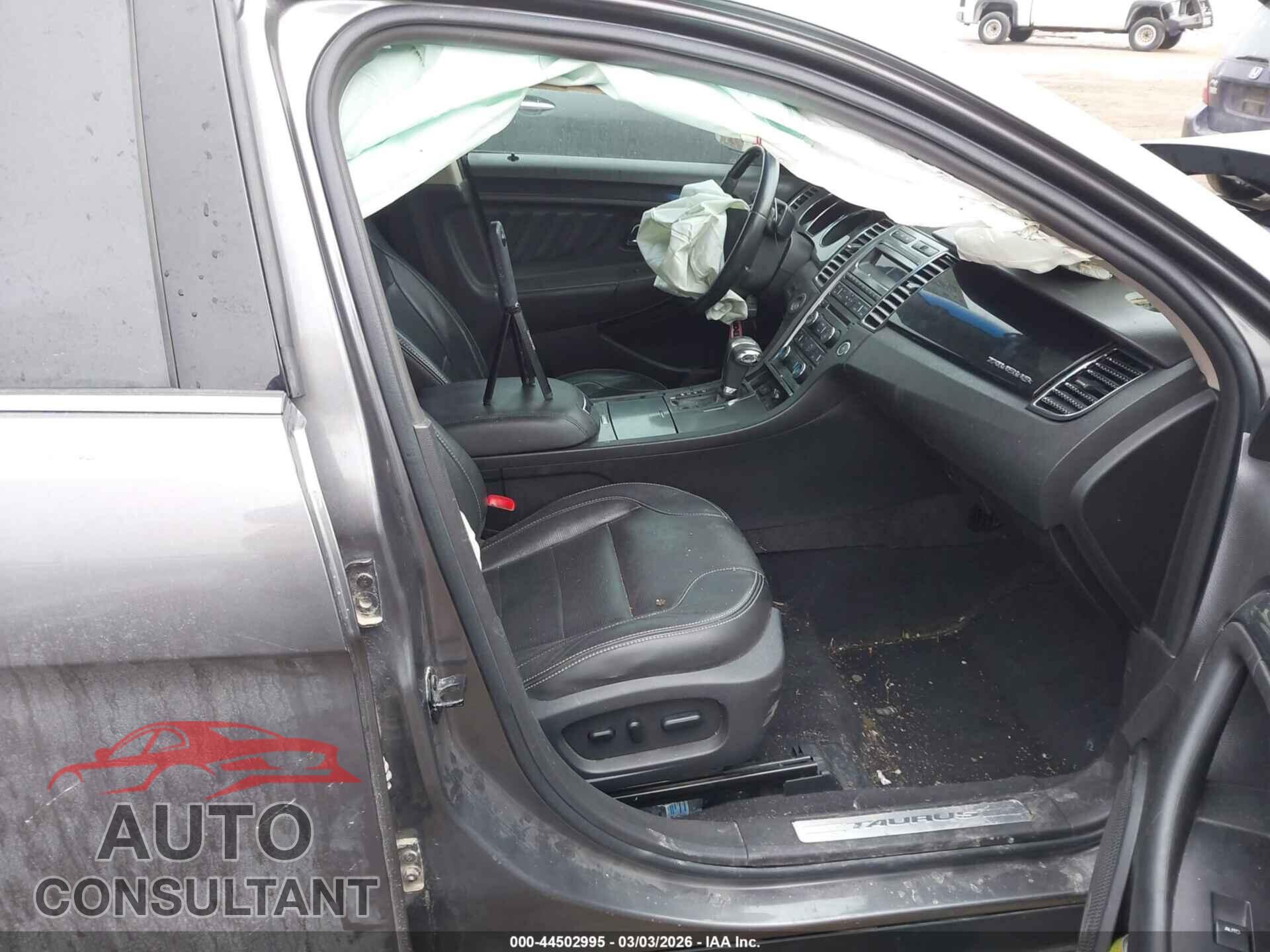 FORD TAURUS 2011 - 1FAHP2FW9BG122295