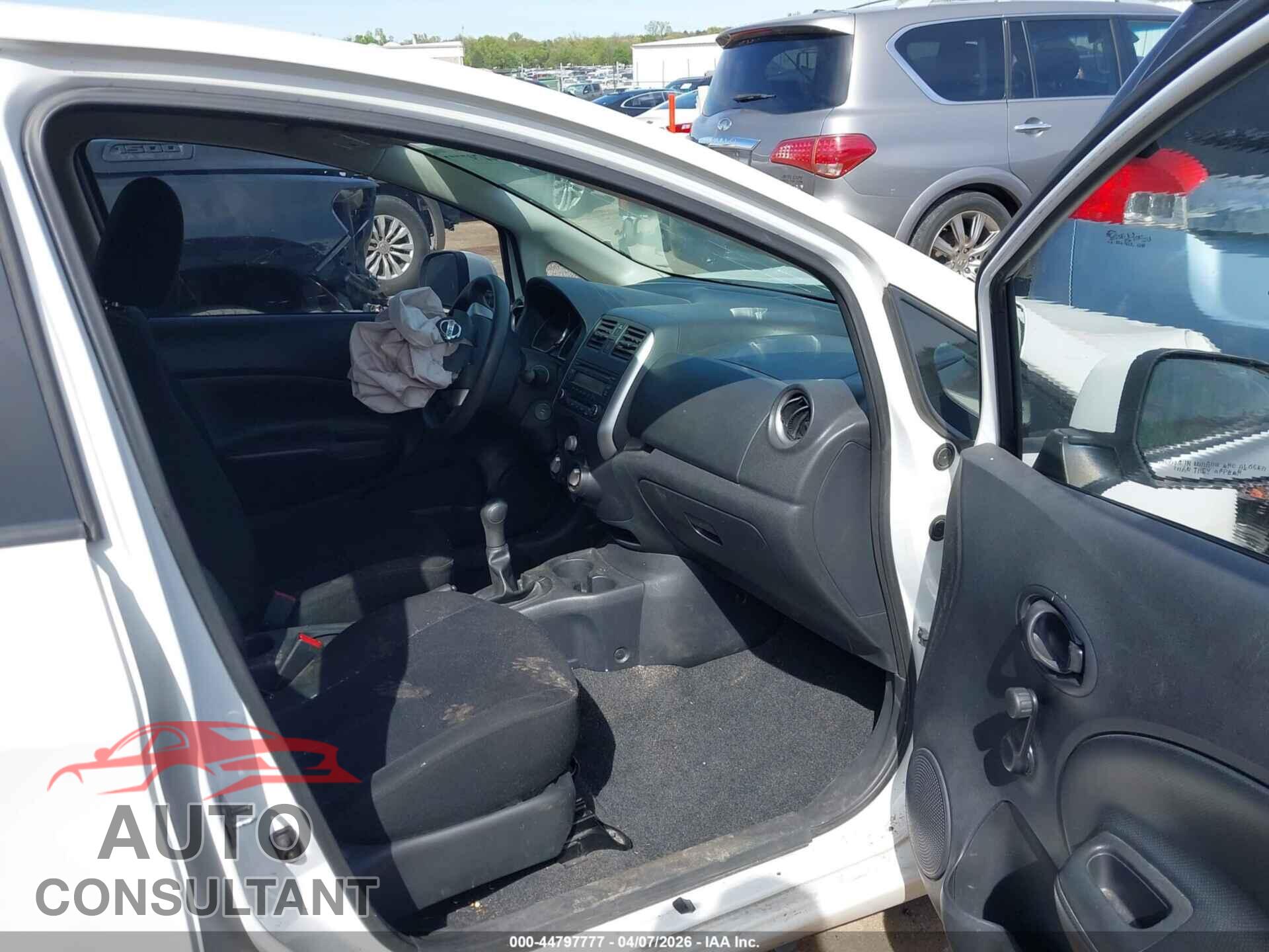 NISSAN VERSA NOTE 2014 - 3N1CE2CP4EL433174