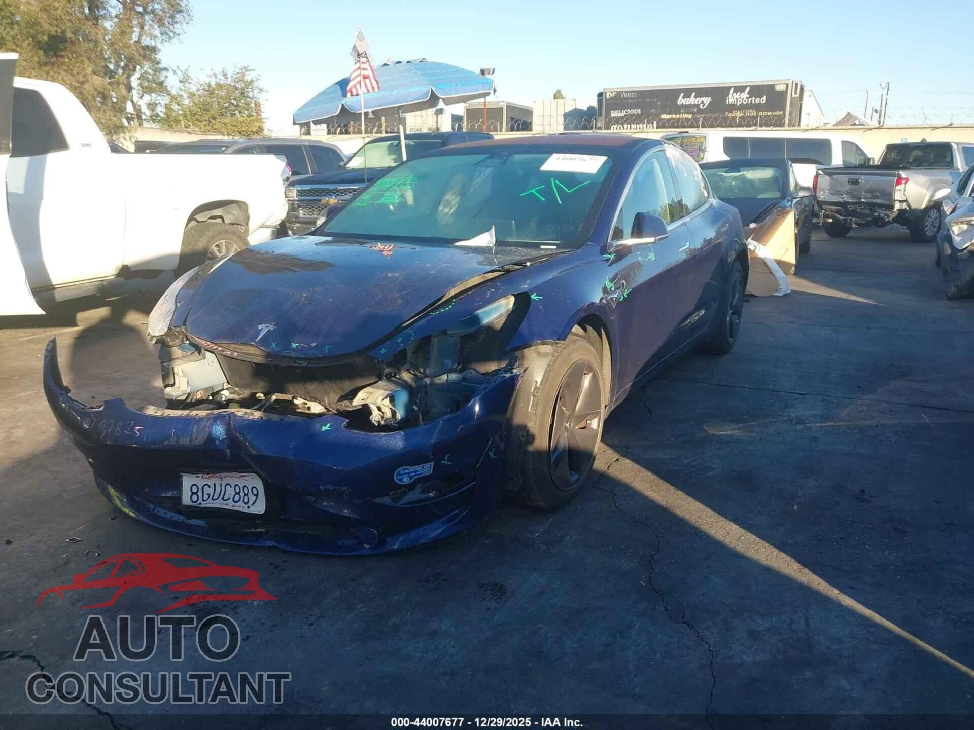 TESLA MODEL 3 2018 - 5YJ3E1EA2JF102571