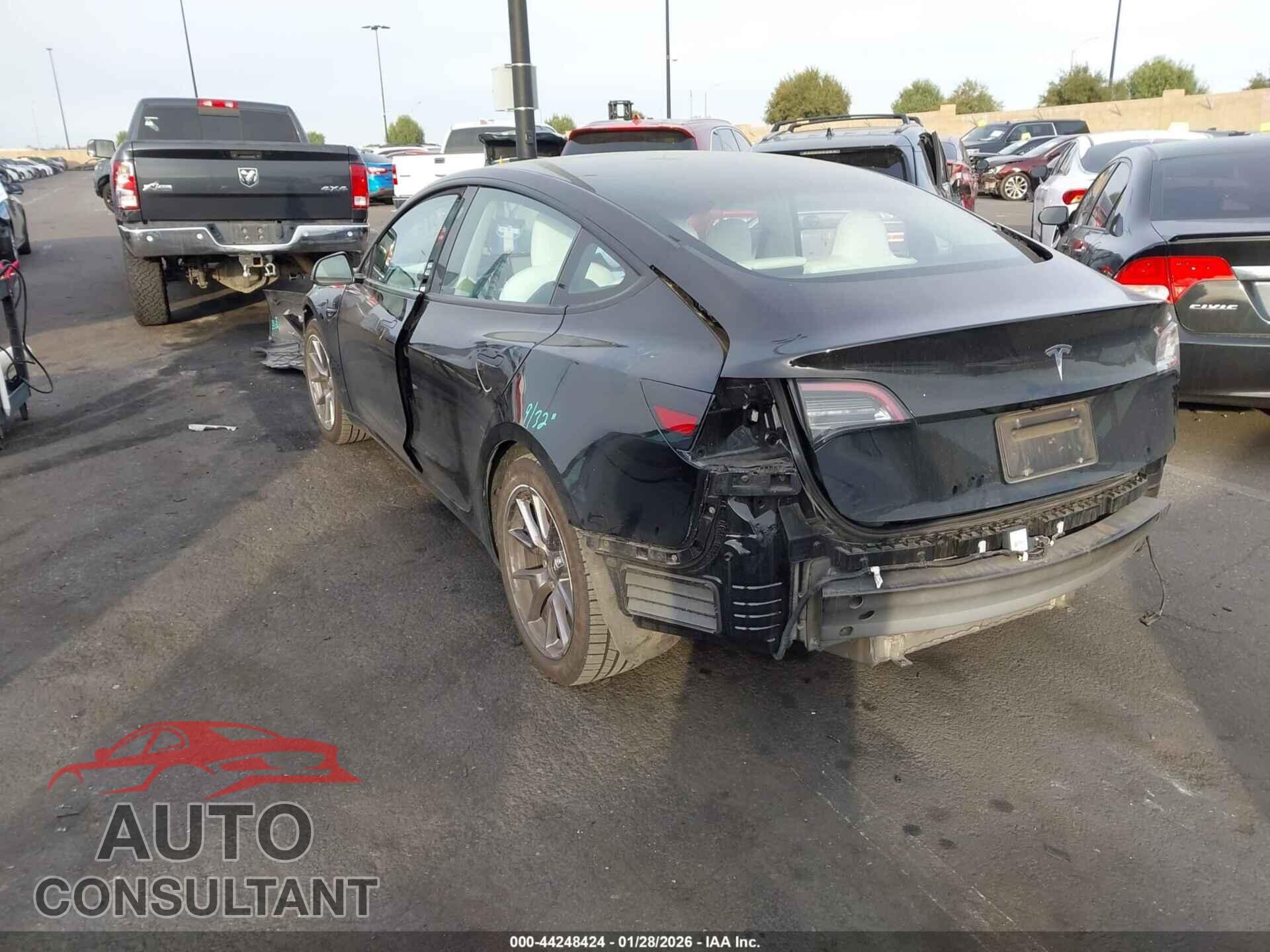 TESLA MODEL 3 2022 - 5YJ3E1EA6NF373932