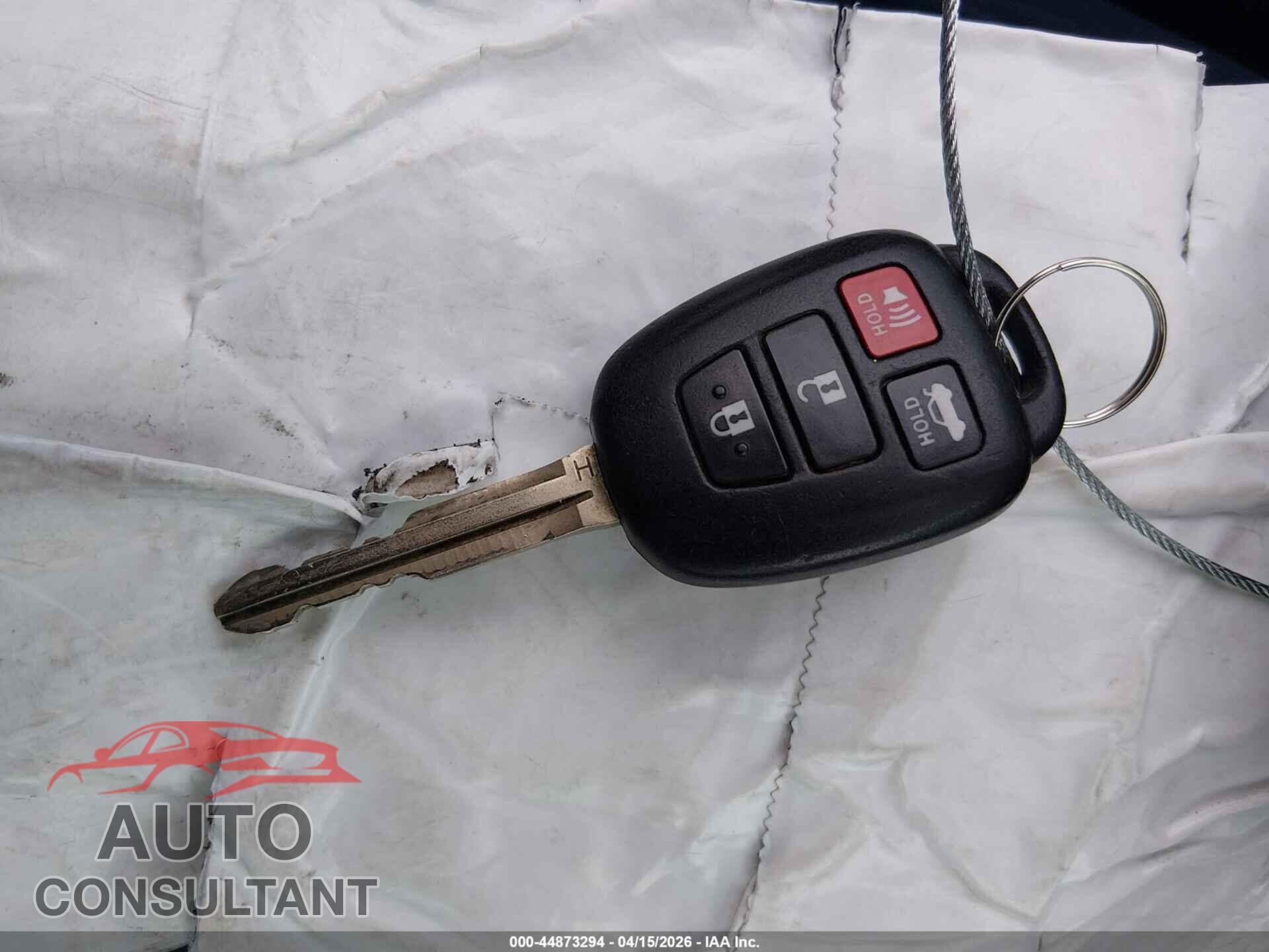 TOYOTA COROLLA 2014 - 2T1BPRHE3EC126536