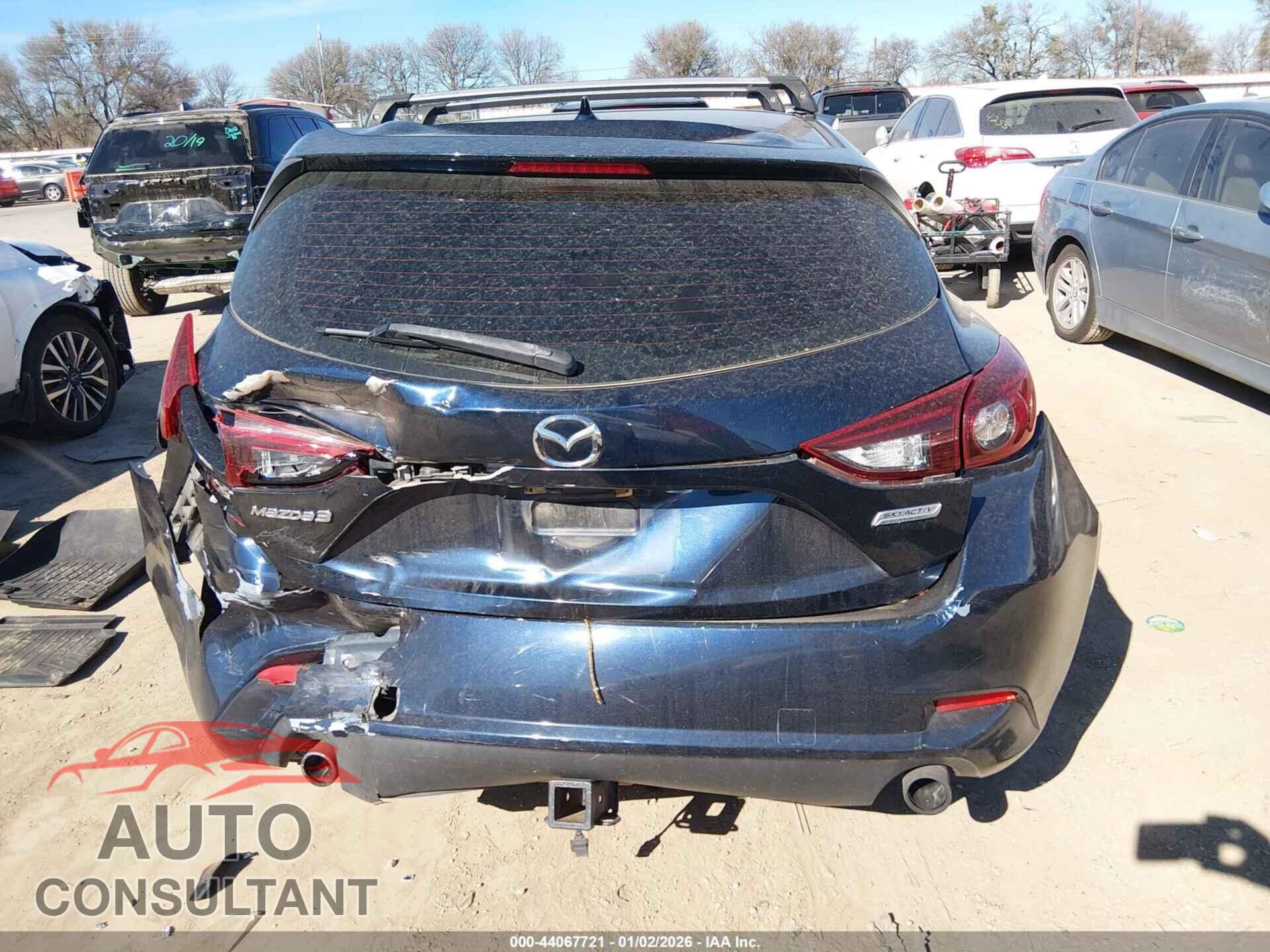MAZDA MAZDA3 2017 - JM1BN1M31H1127611