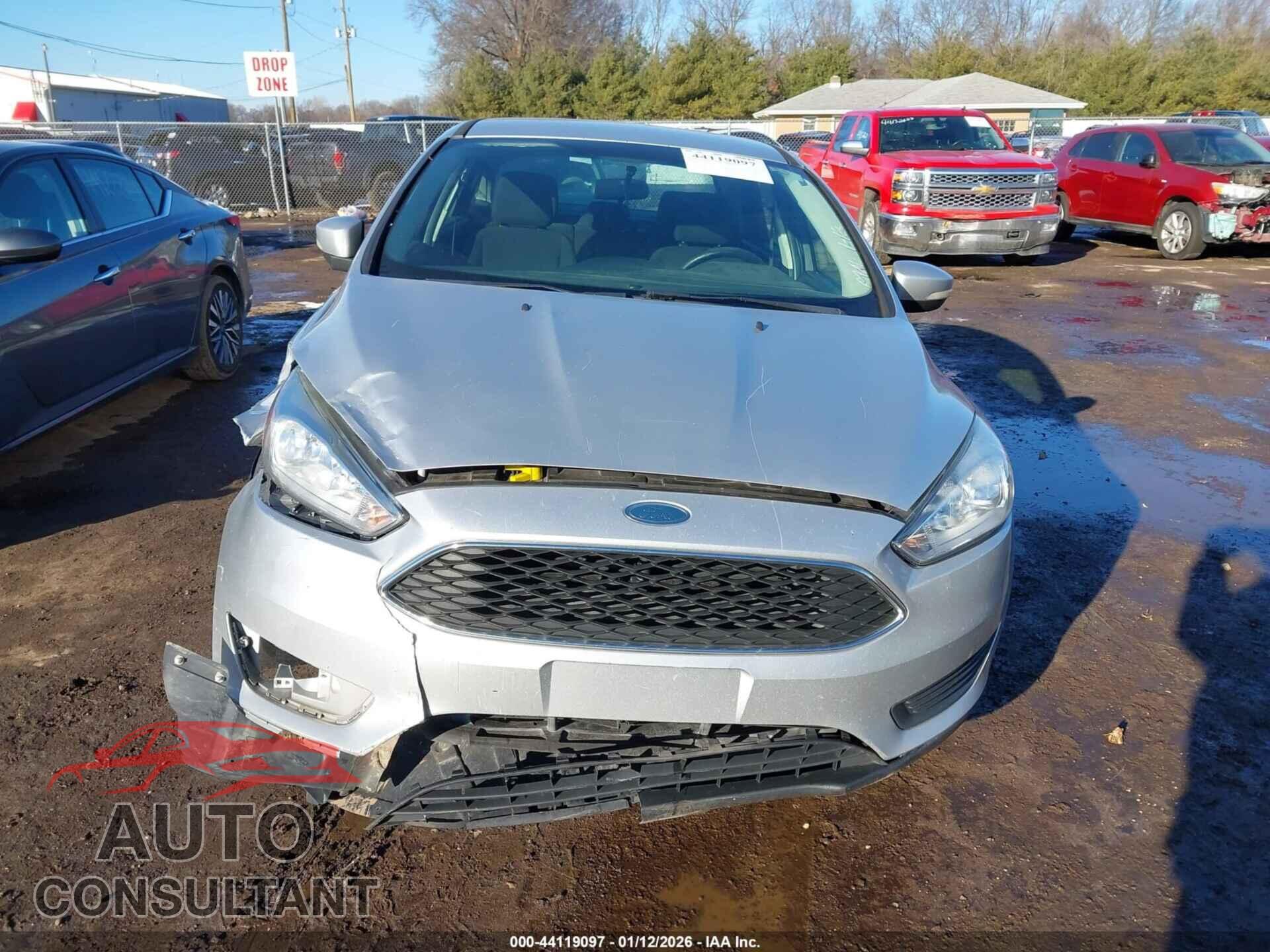 FORD FOCUS 2015 - 1FADP3F24FL292644