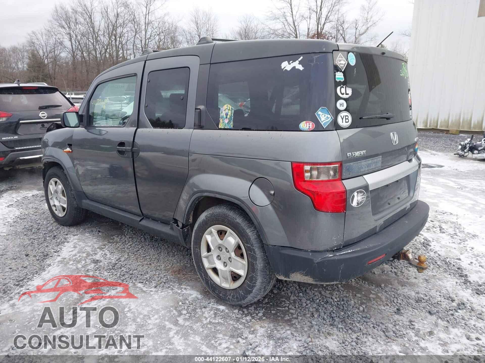 HONDA ELEMENT 2011 - 5J6YH2H37BL000577