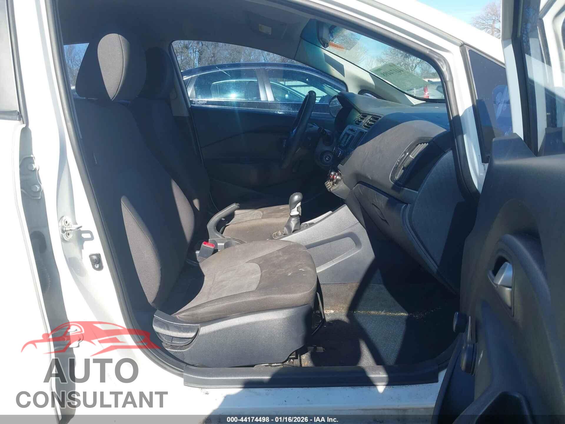 KIA RIO 2015 - KNADM4A33F6479376