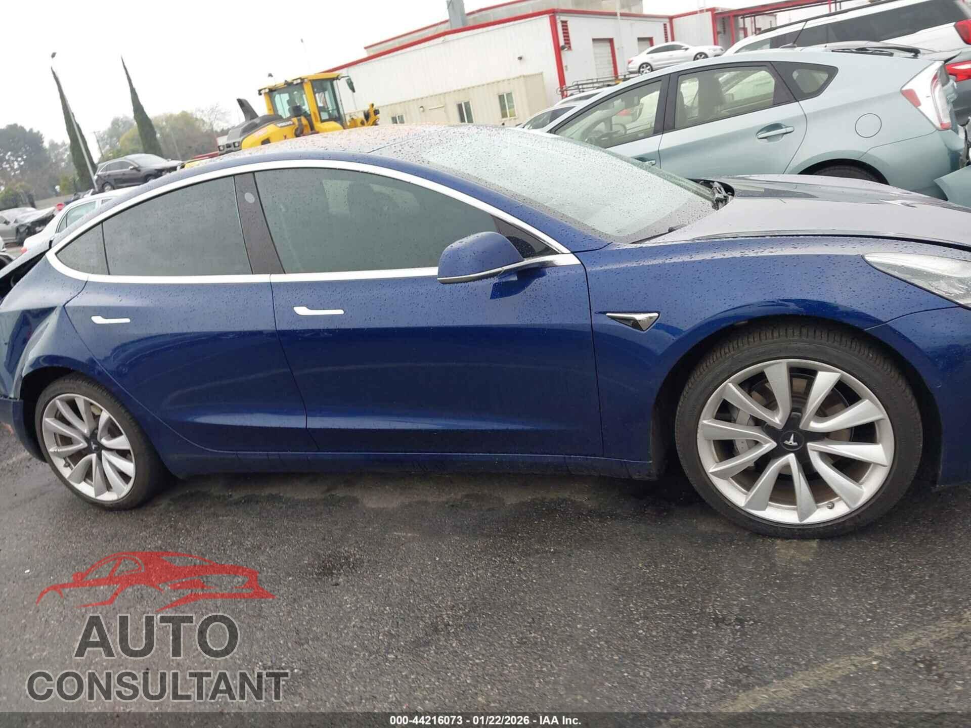 TESLA MODEL 3 2018 - 5YJ3E1EA9JF048590