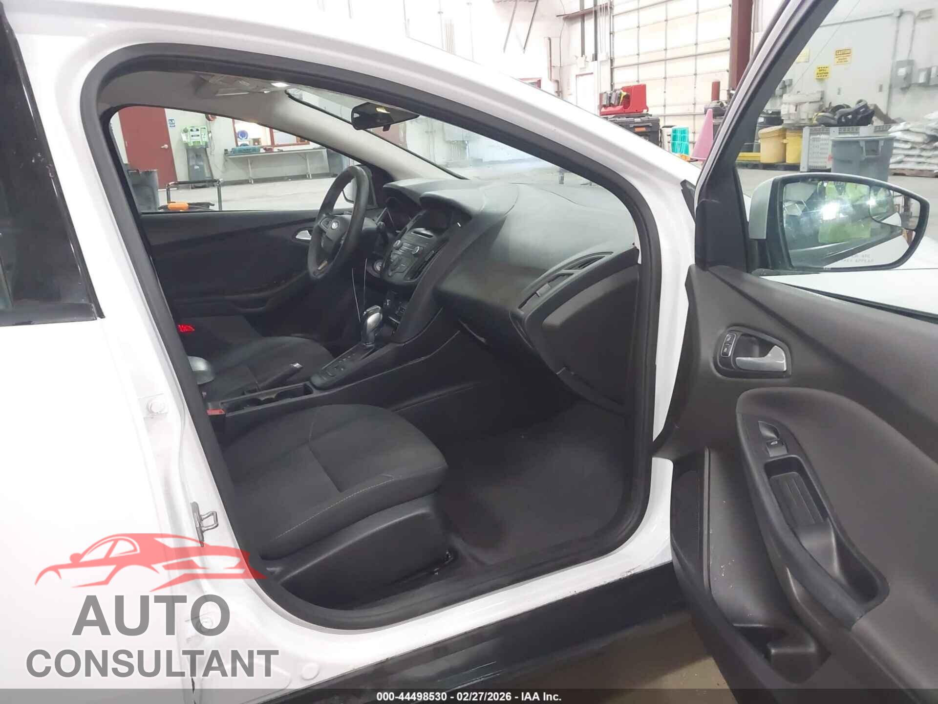 FORD FOCUS 2016 - 1FADP3K2XGL364289