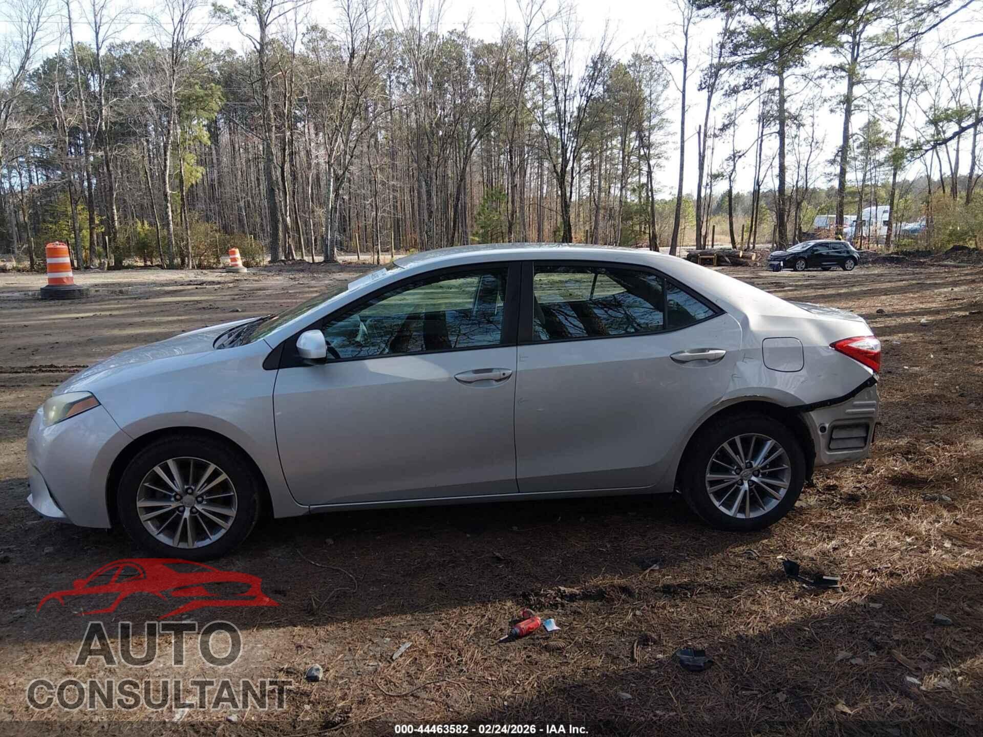TOYOTA COROLLA 2015 - 2T1BURHE2FC380670