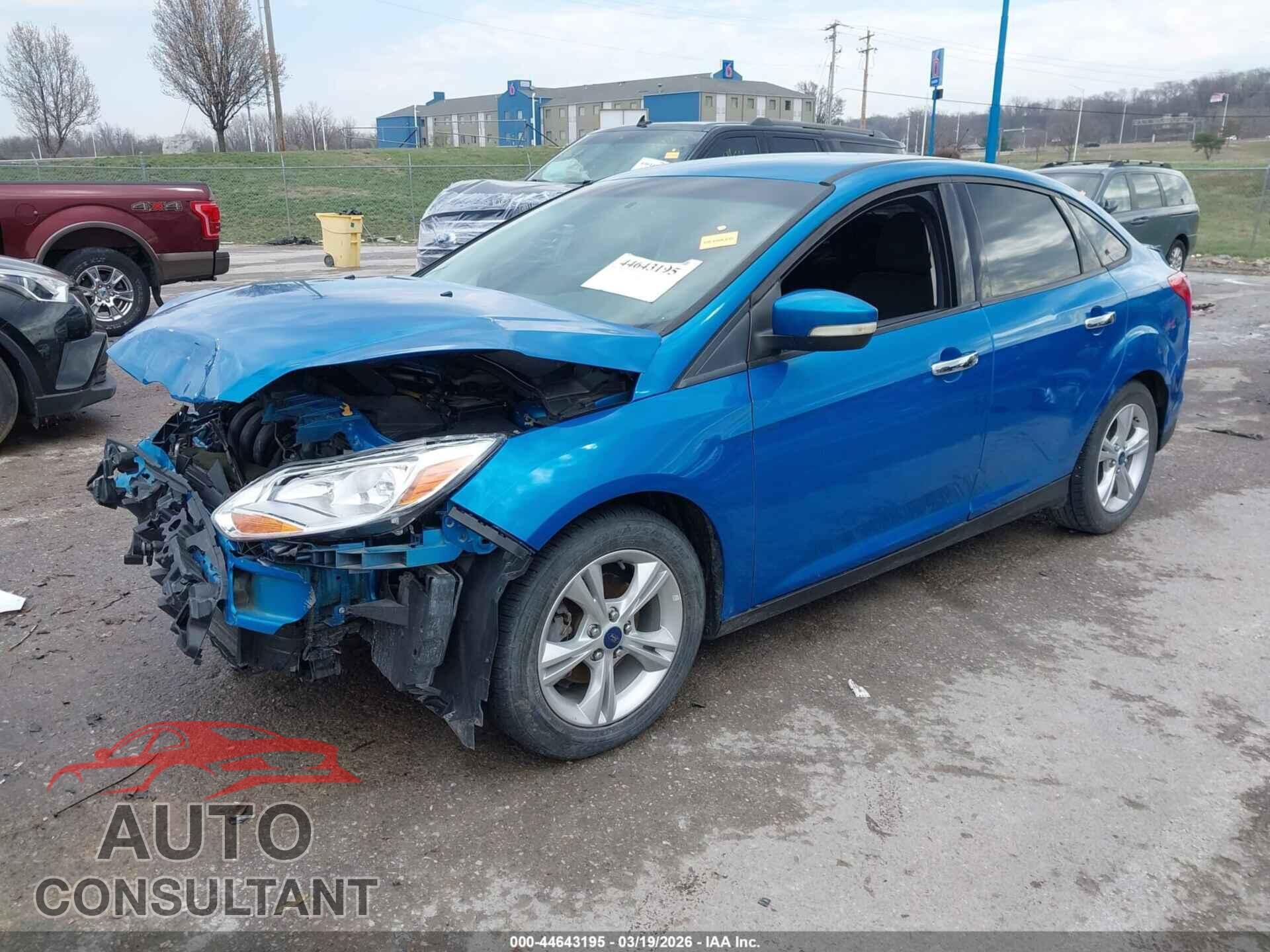 FORD FOCUS 2014 - 1FADP3F23EL335725