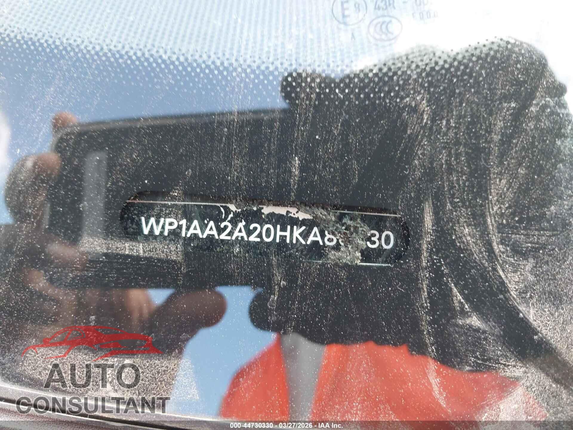 PORSCHE CAYENNE 2017 - WP1AA2A20HKA86230