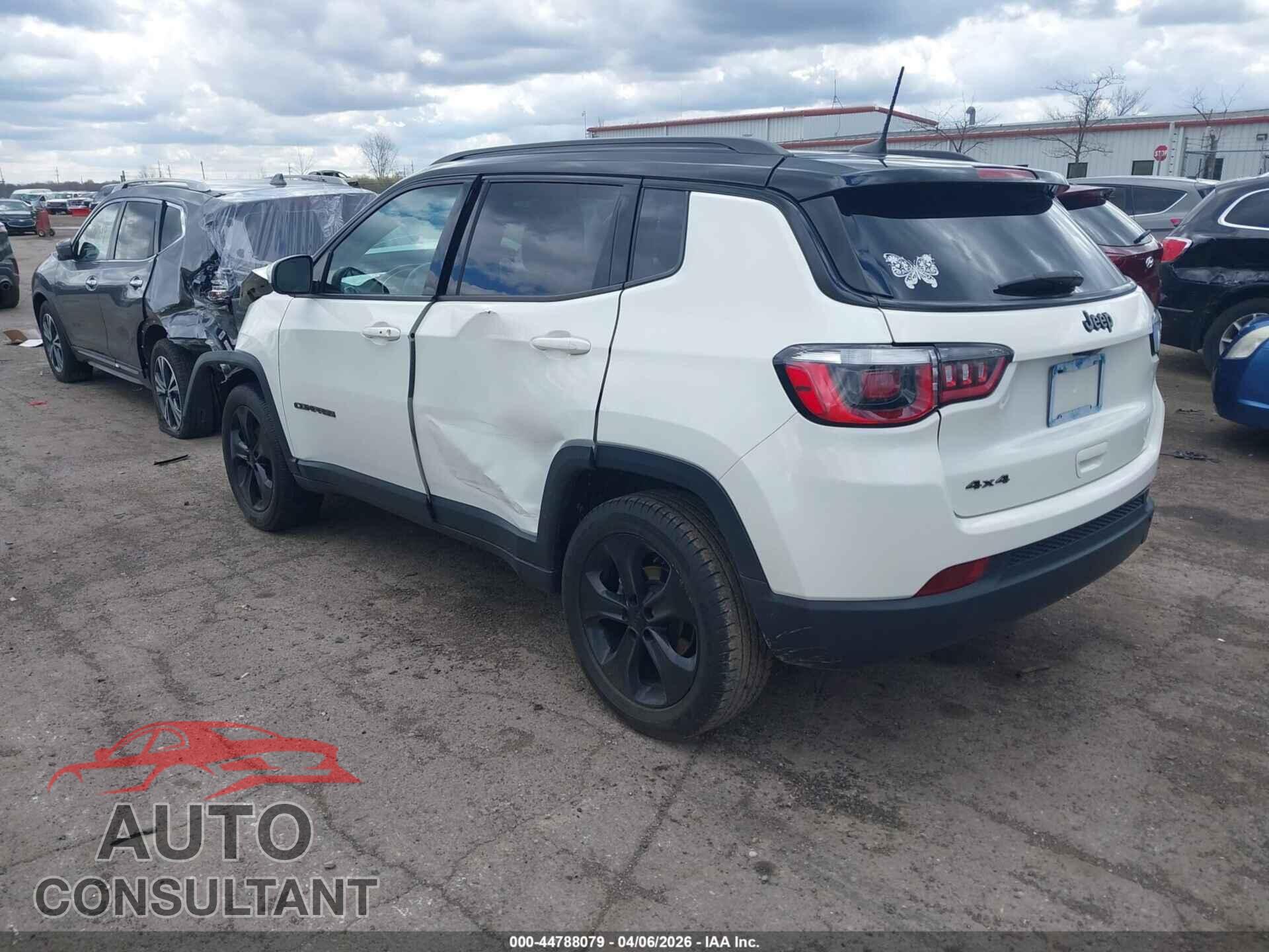 JEEP COMPASS 2018 - 3C4NJDBB8JT395459