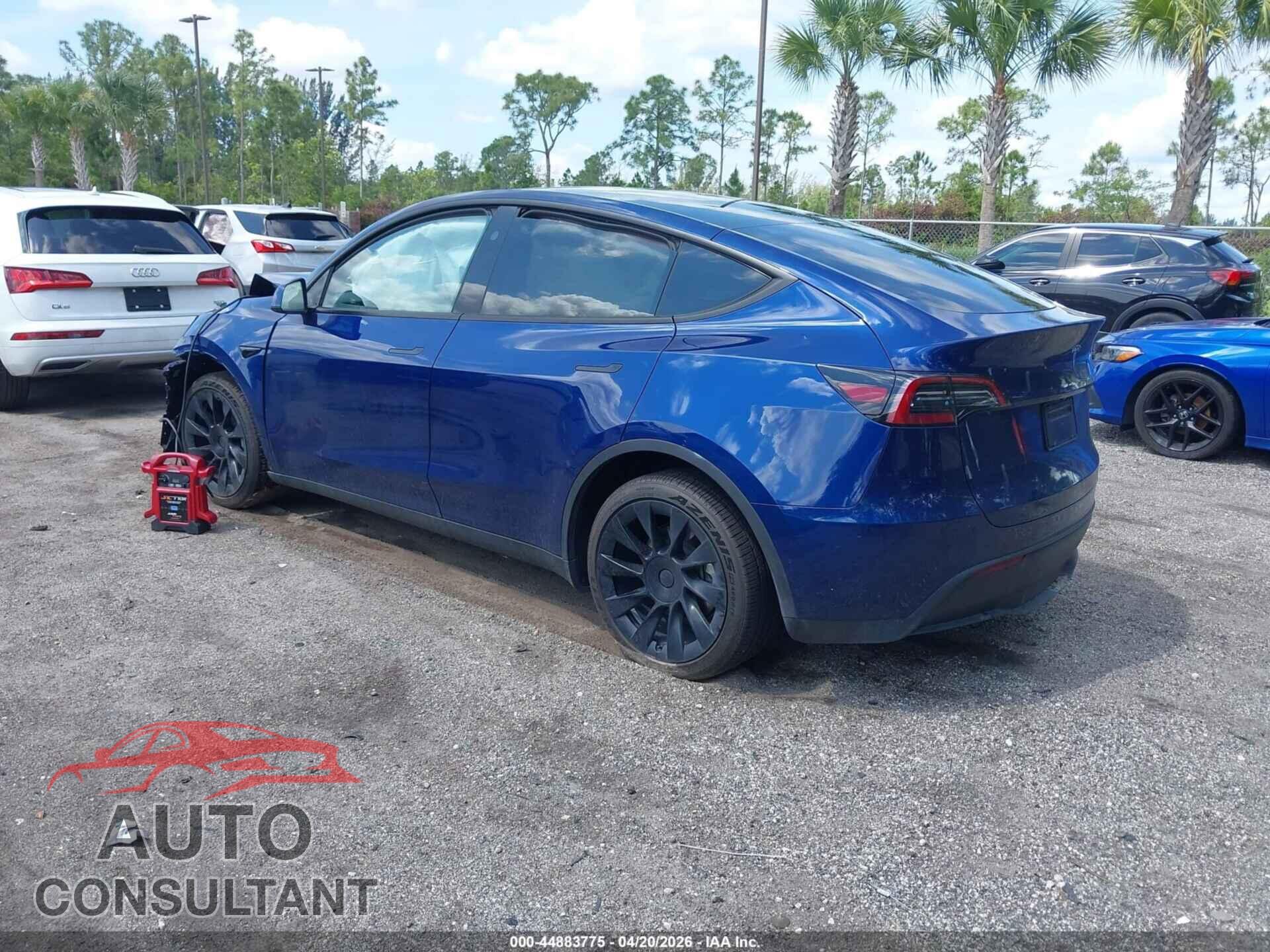 TESLA MODEL Y 2024 - 7SAYGDED3RF207310