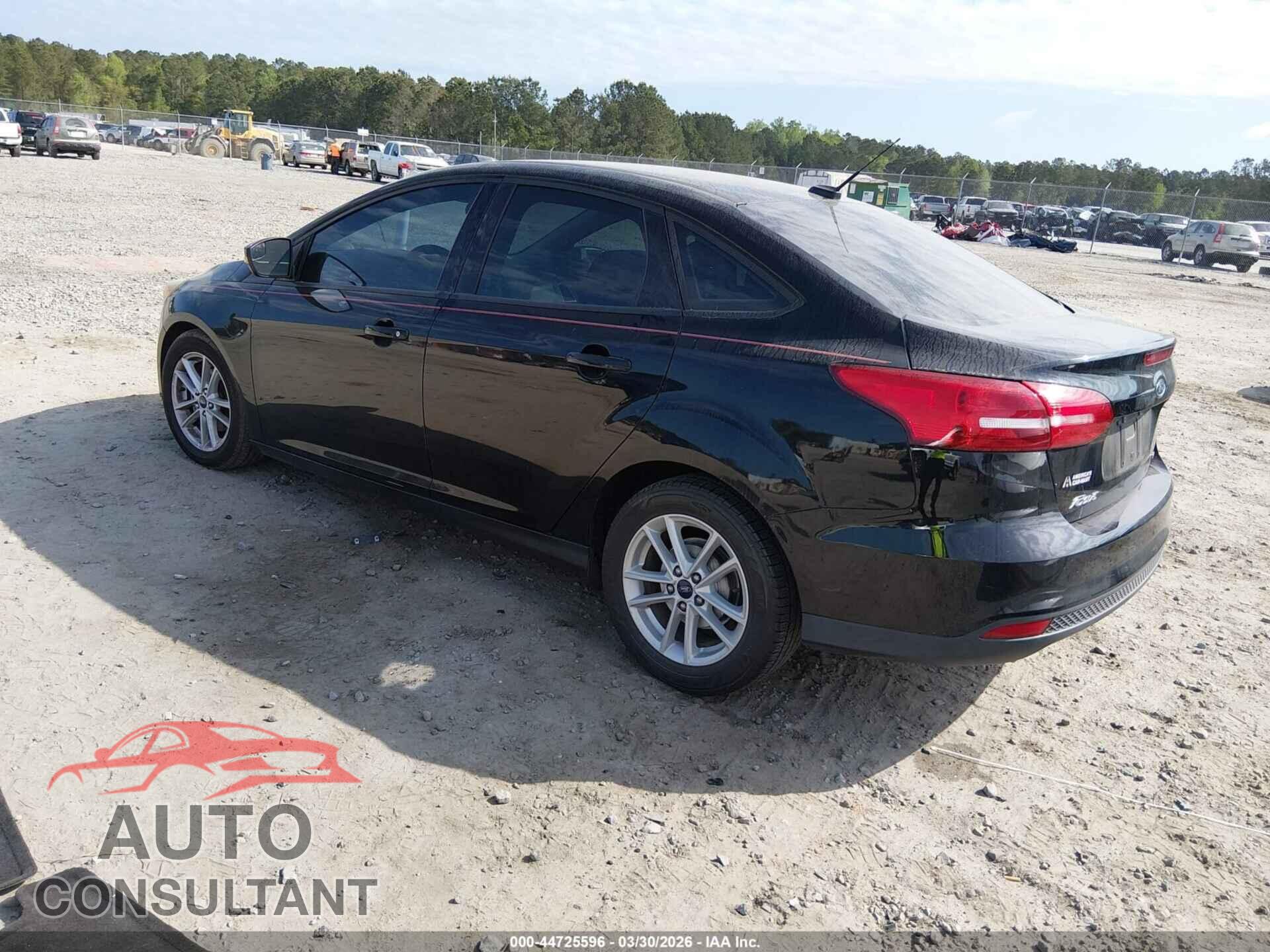 FORD FOCUS 2017 - 1FADP3F27HL334582