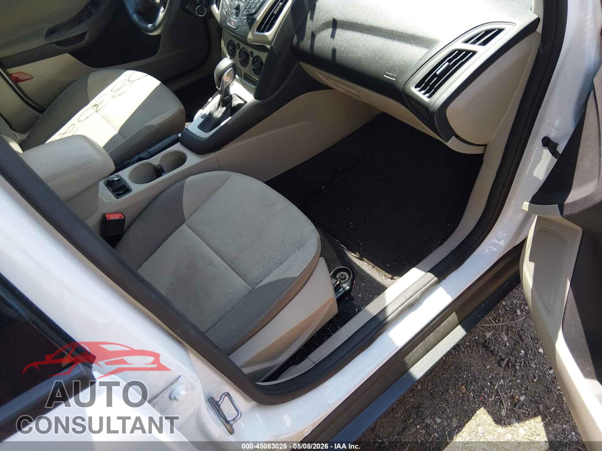 FORD FOCUS 2014 - 1FADP3F2XEL378409