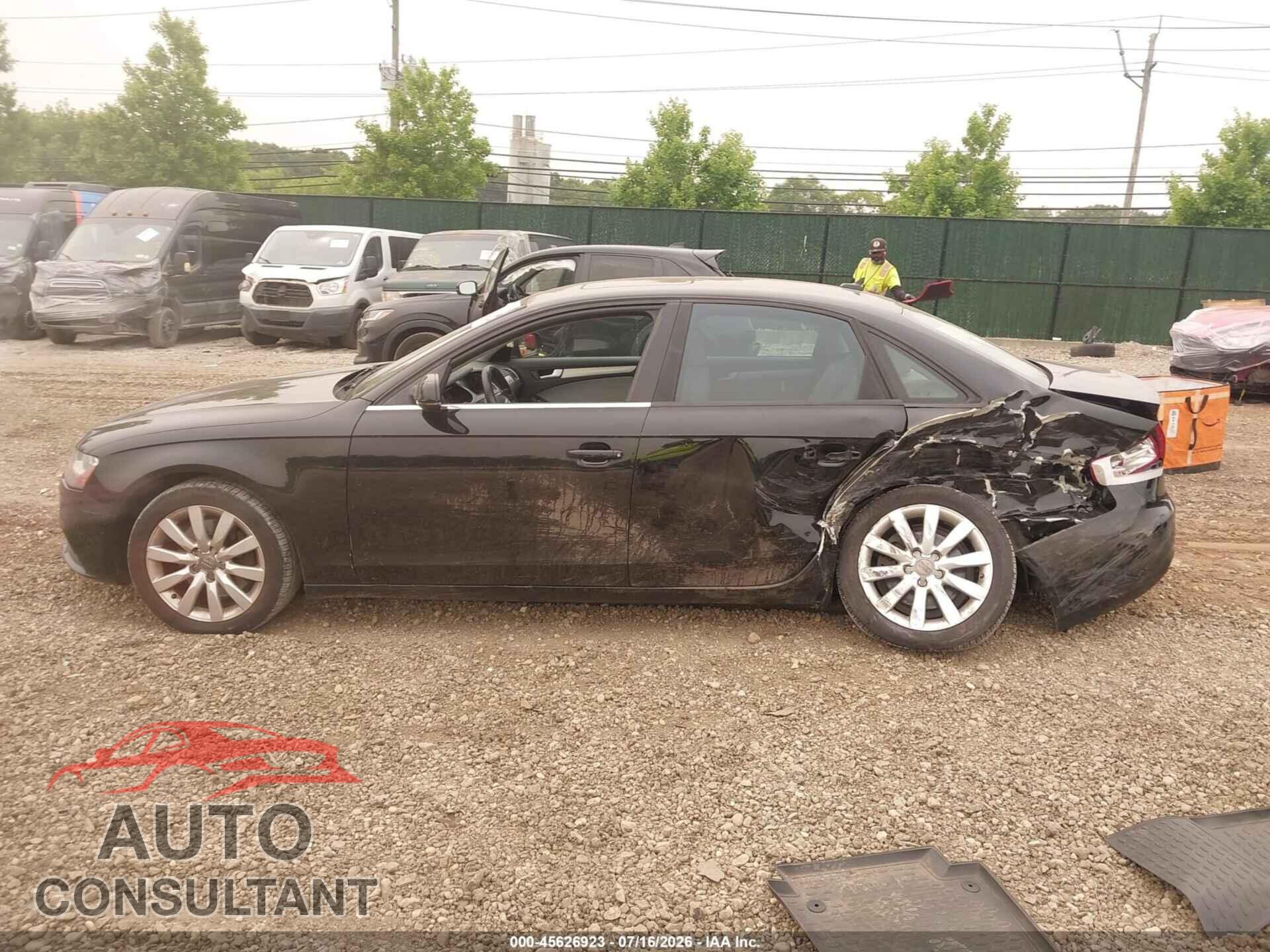 AUDI A4 2013 - WAUBFAFL8DN032683