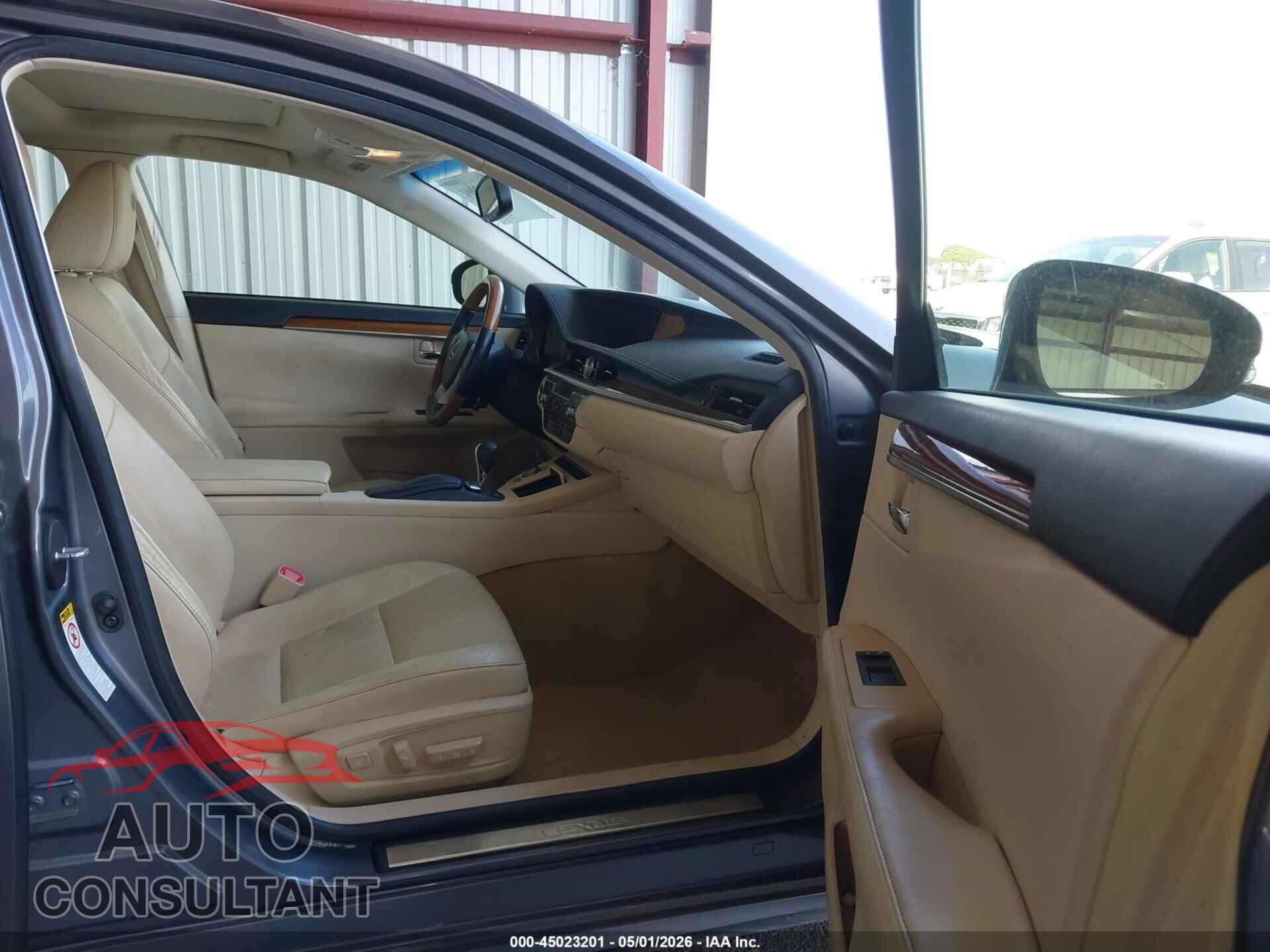 LEXUS ES 300H 2013 - JTHBW1GG9D2026511