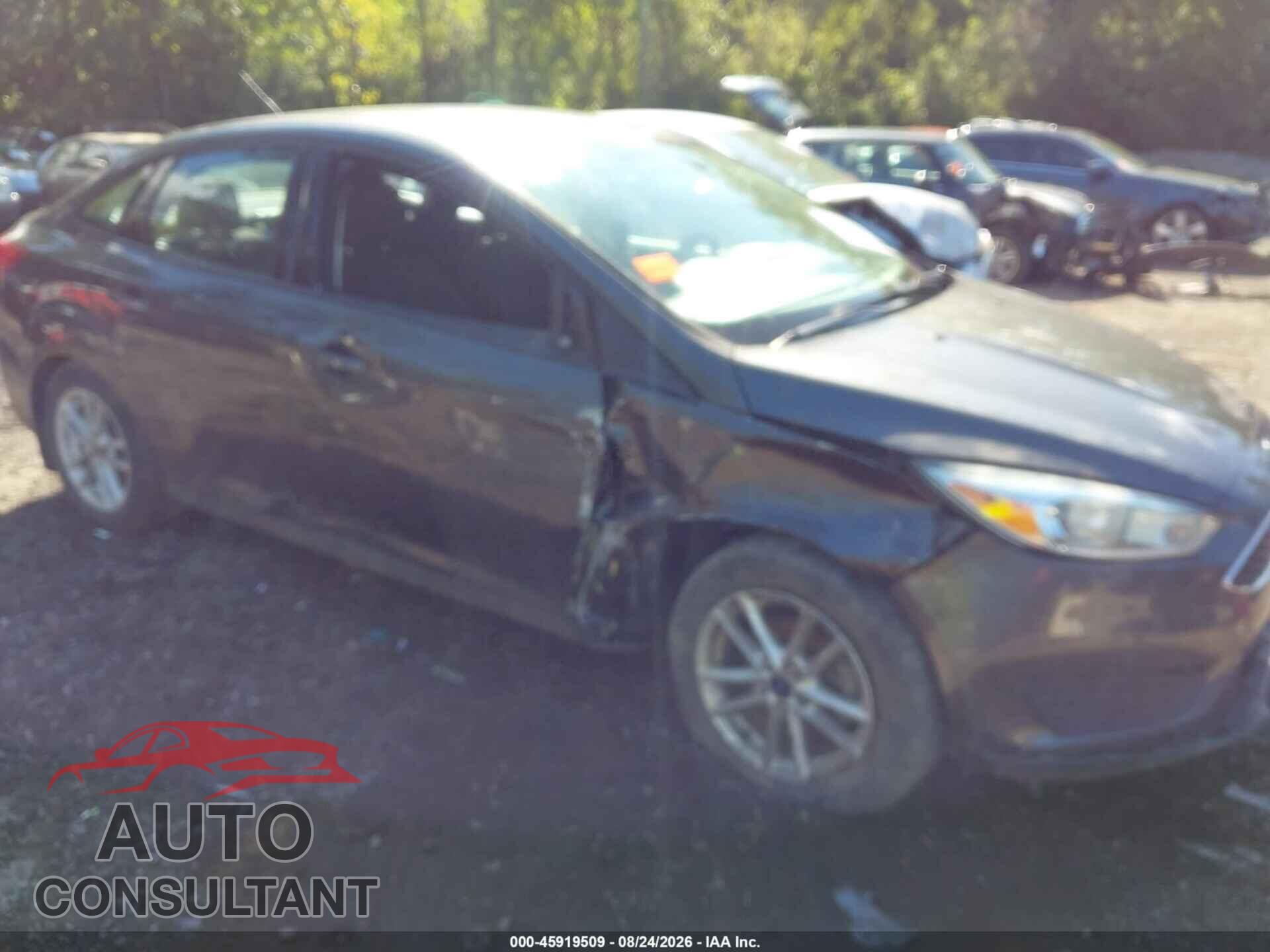 FORD FOCUS 2015 - 1FADP3F29FL352062