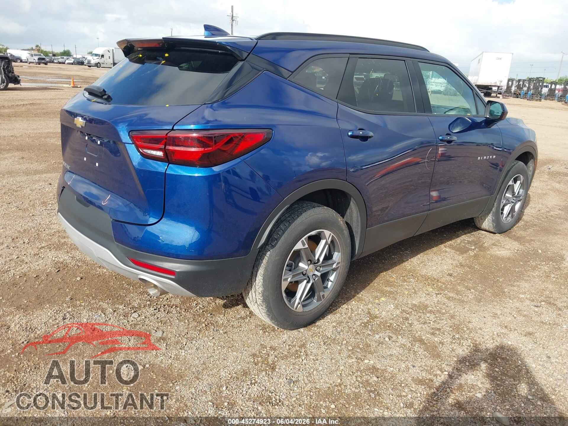 CHEVROLET BLAZER 2023 - 3GNKBCR4XPS127665