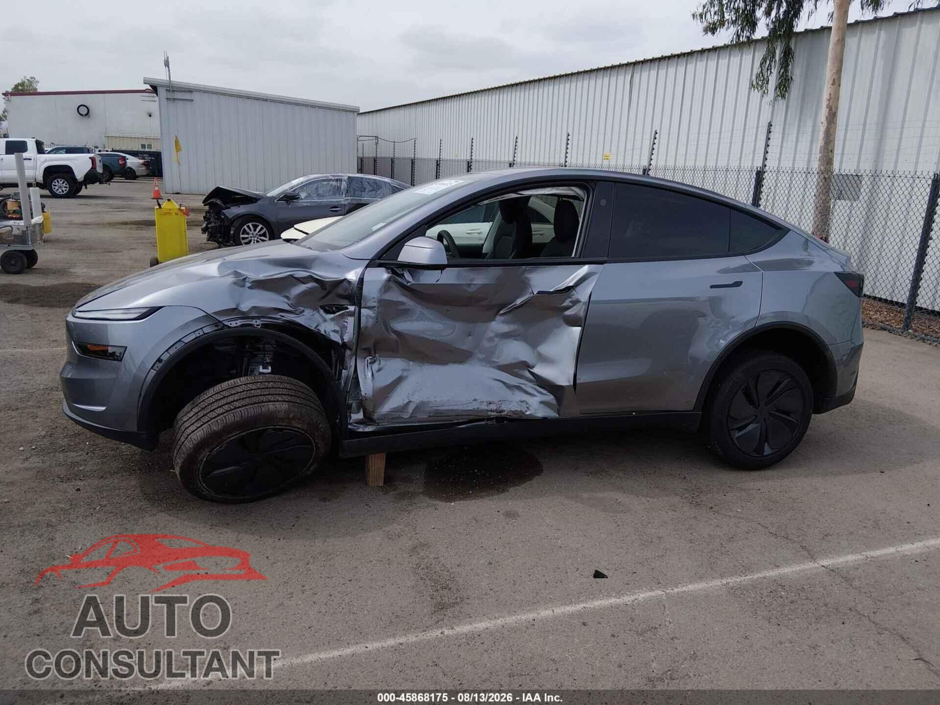 TESLA MODEL Y 2026 - 7SAYGDEE0TF450220
