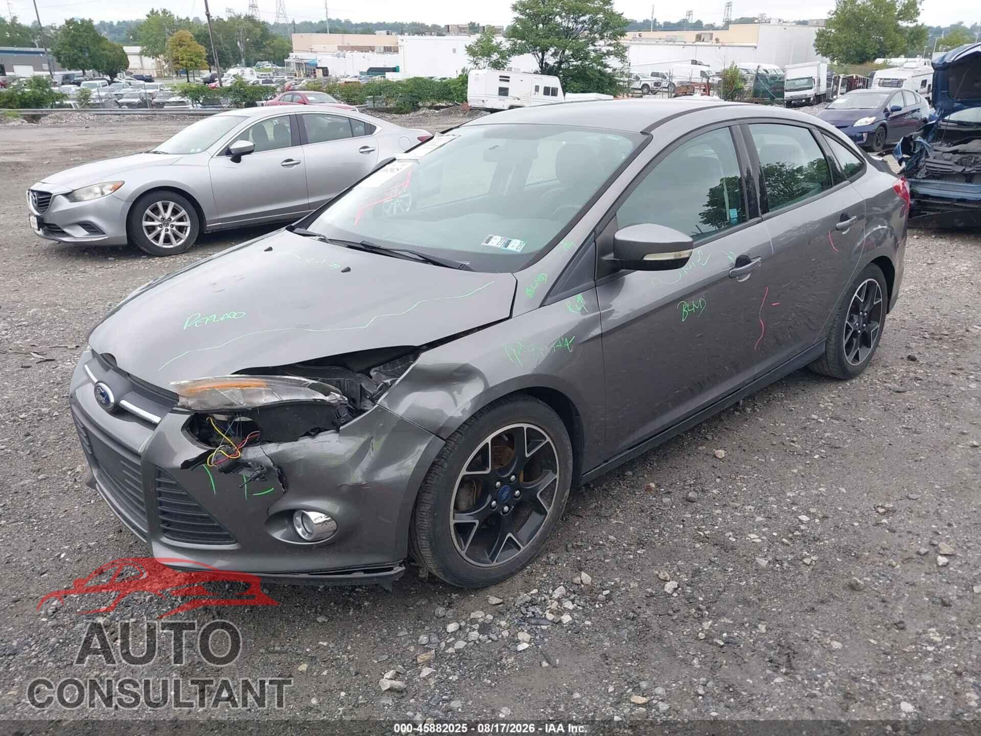 FORD FOCUS 2014 - 1FADP3F2XEL201715