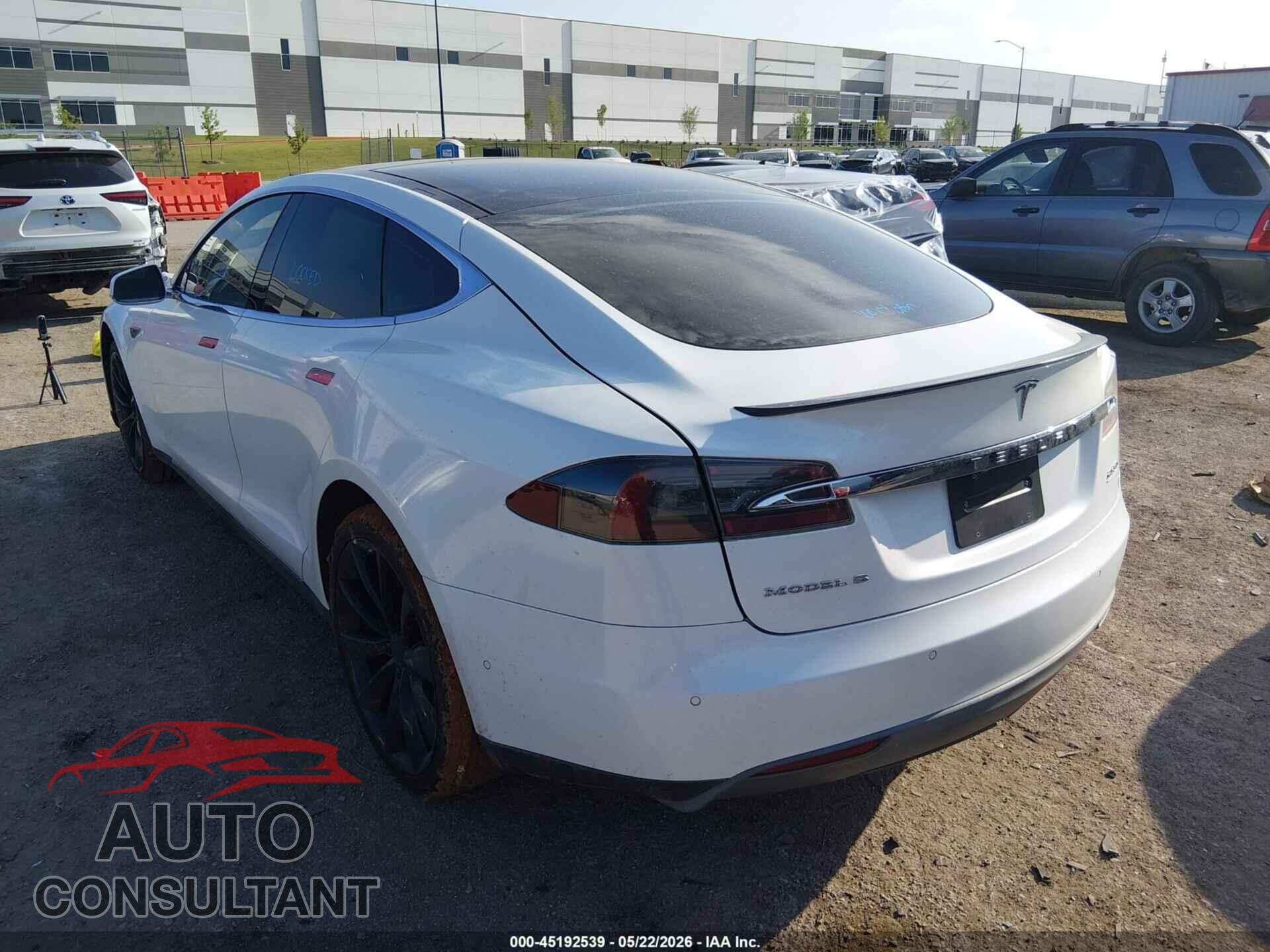 TESLA MODEL S 2014 - 5YJSA1H25EFP67403