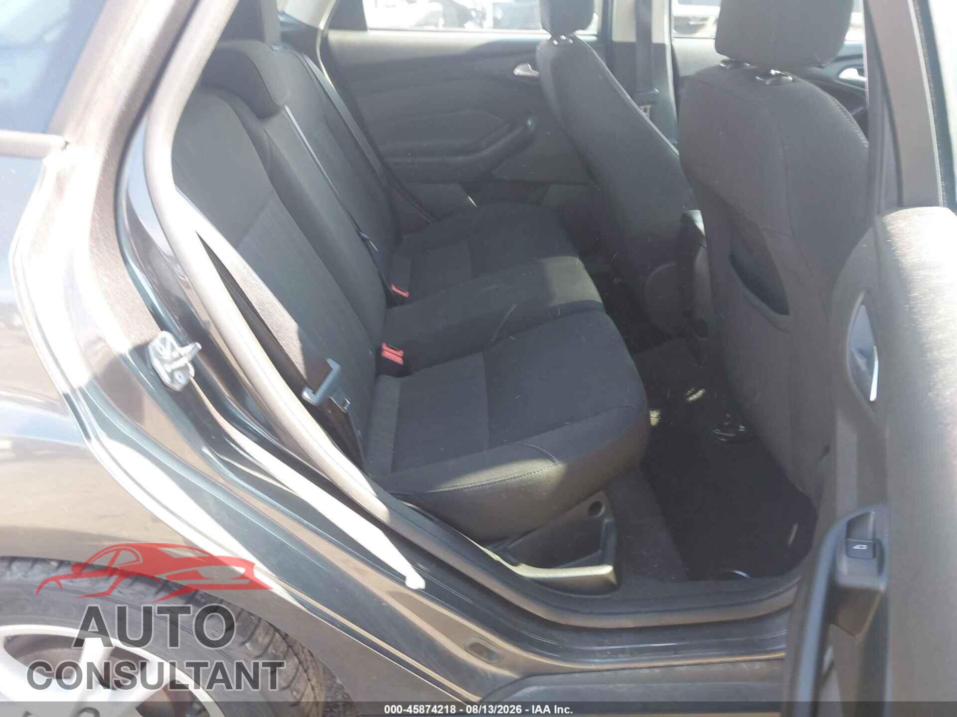 FORD FOCUS 2016 - 1FADP3K23GL304032