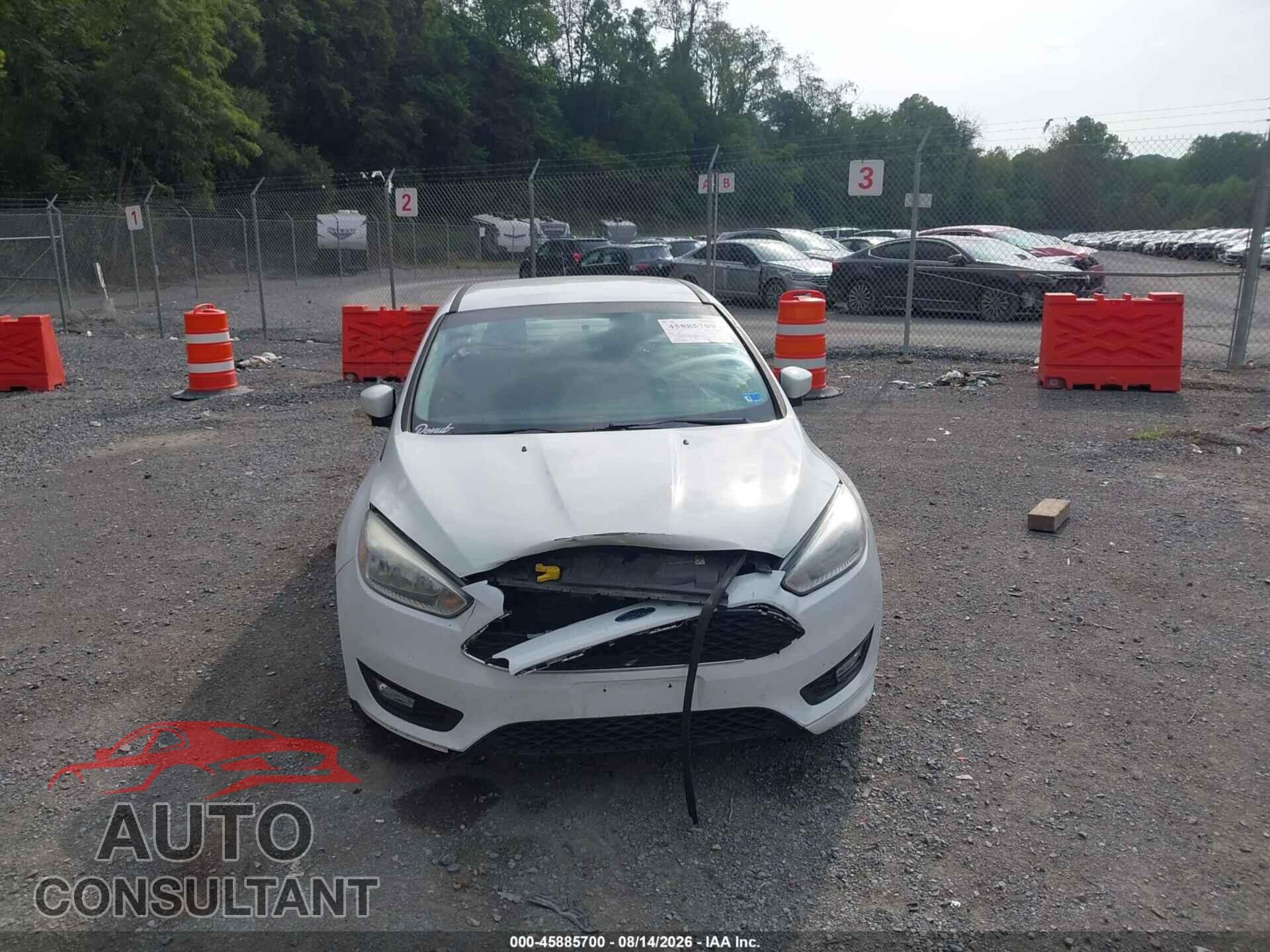 FORD FOCUS 2015 - 1FADP3F20FL310766