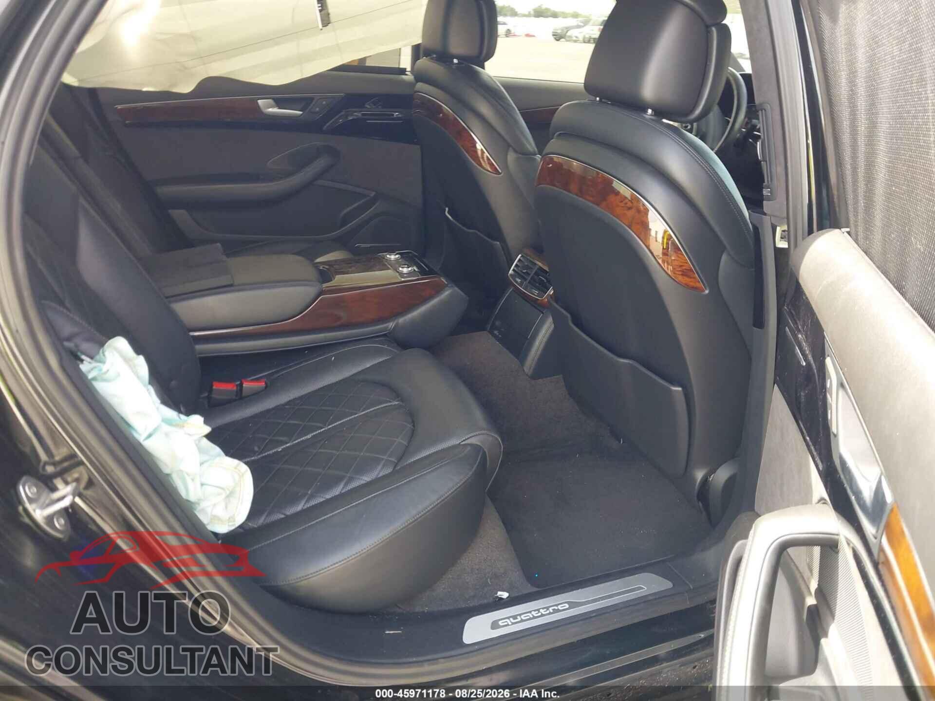 AUDI A8 L 2016 - WAU43AFD5GN017721