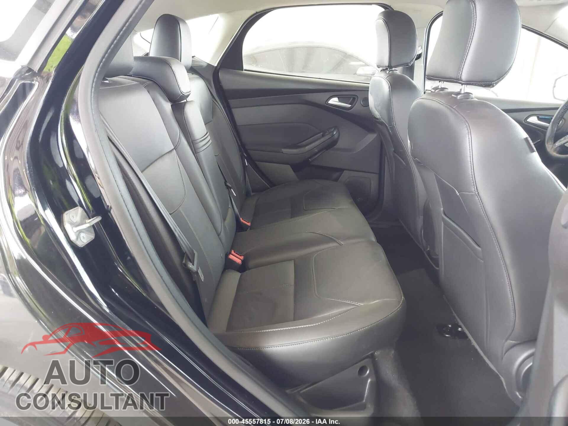 FORD FOCUS 2016 - 1FADP3N21GL351619
