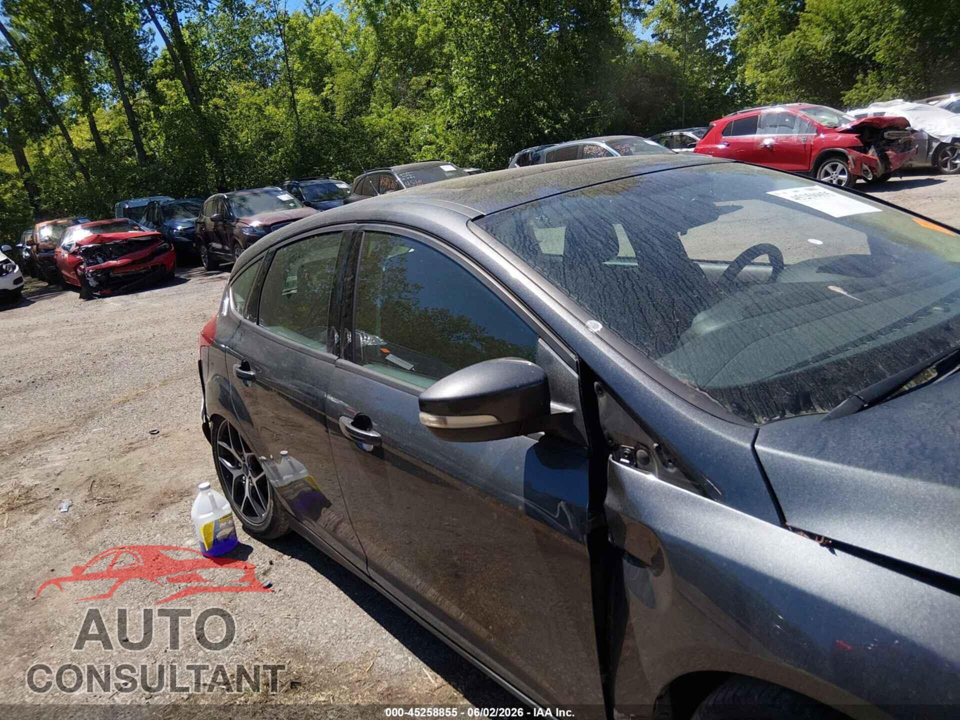 FORD FOCUS 2018 - 1FADP3M28JL209955