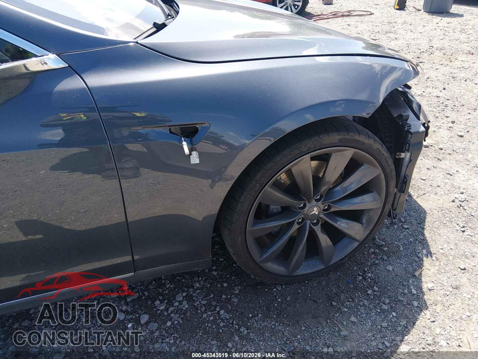 TESLA MODEL S 2017 - 5YJSA1E20HF224629