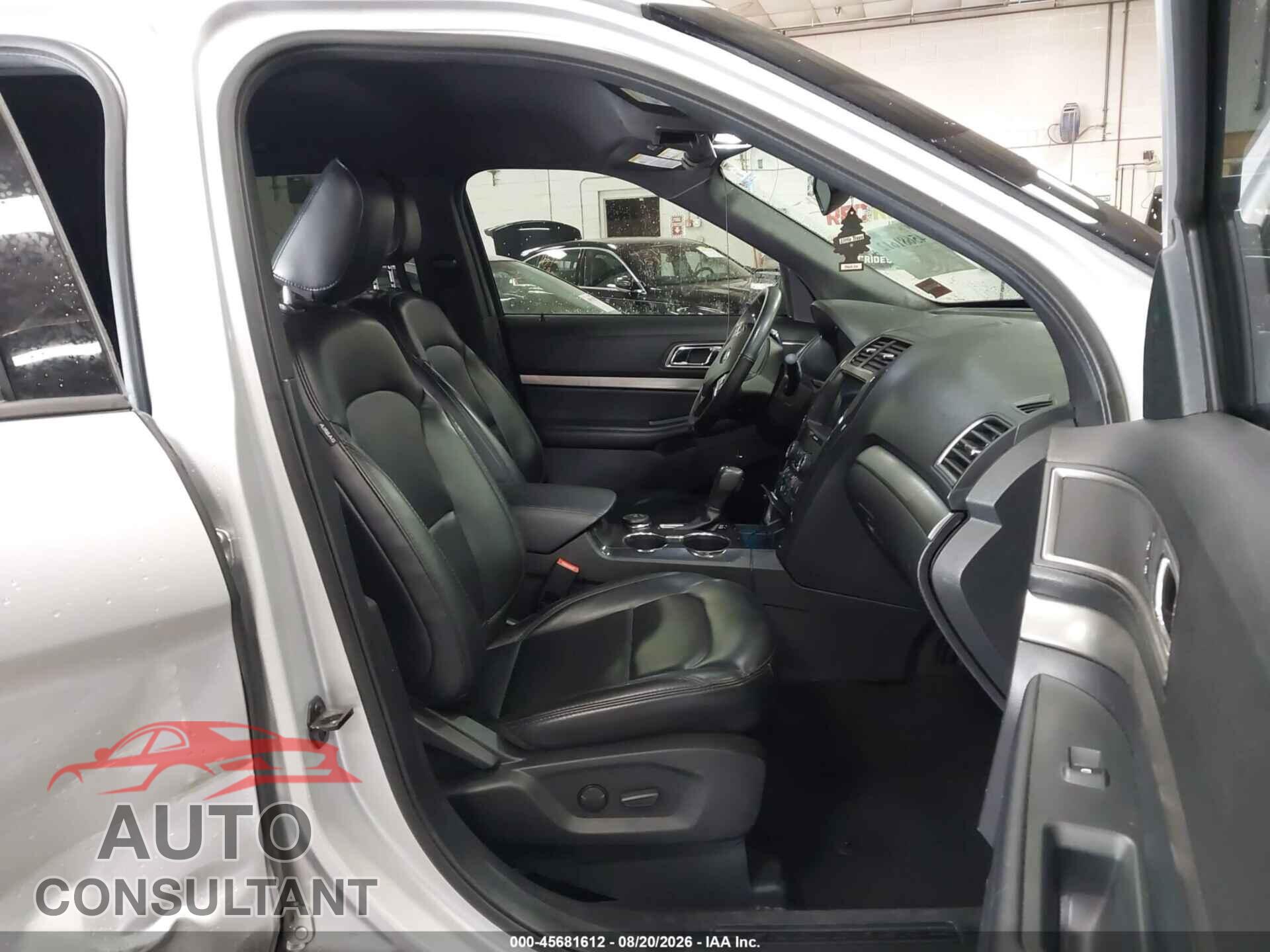 FORD EXPLORER 2019 - 1FM5K8D88KGB32430
