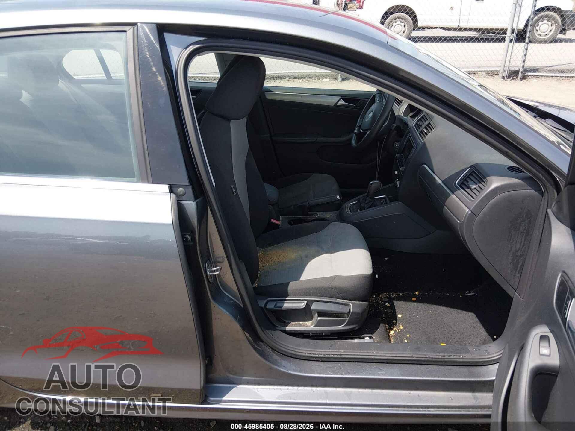 VOLKSWAGEN JETTA 2017 - 3VW2B7AJ3HM404130