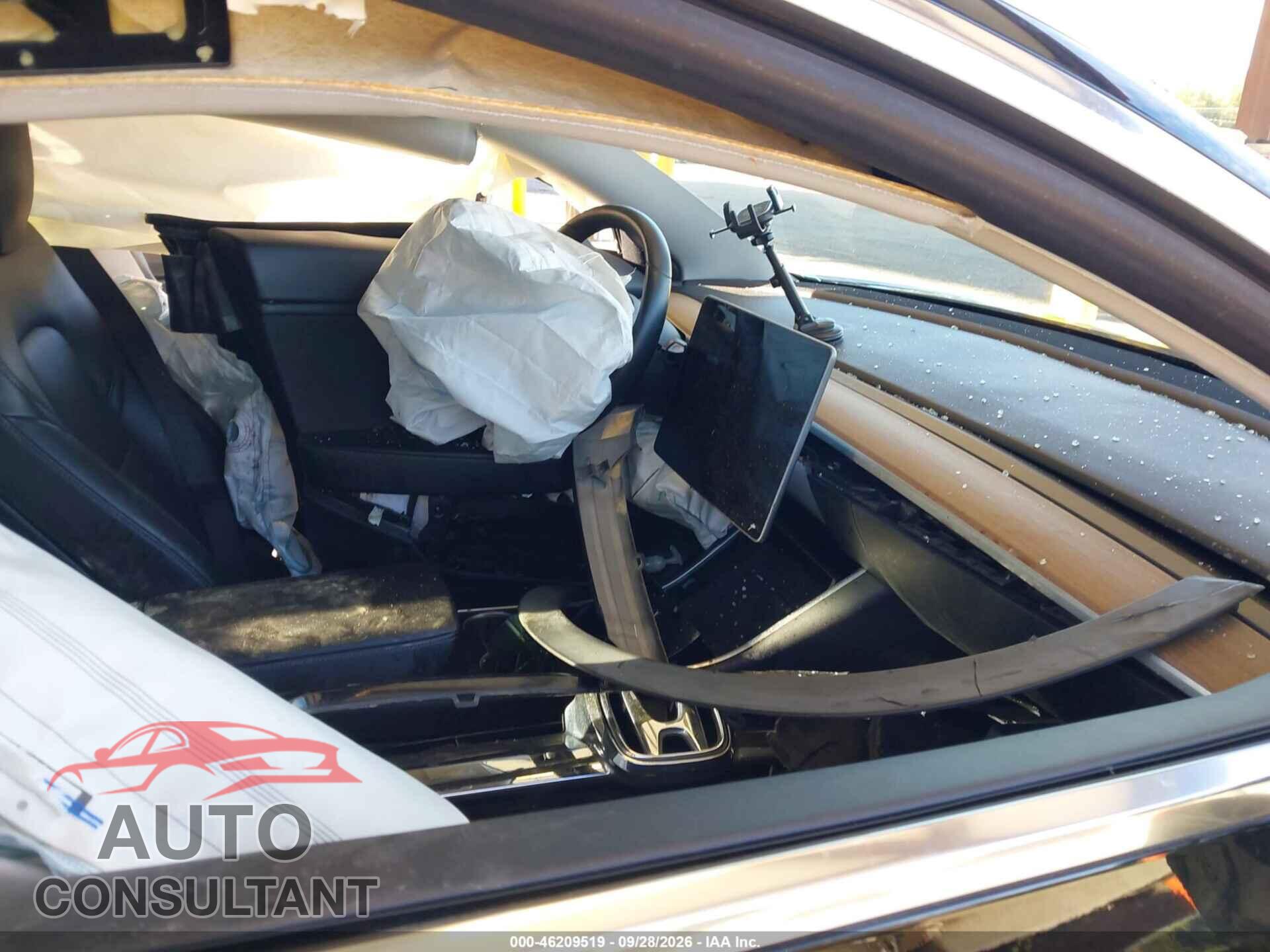 TESLA MODEL 3 2018 - 5YJ3E1EA0JF172649